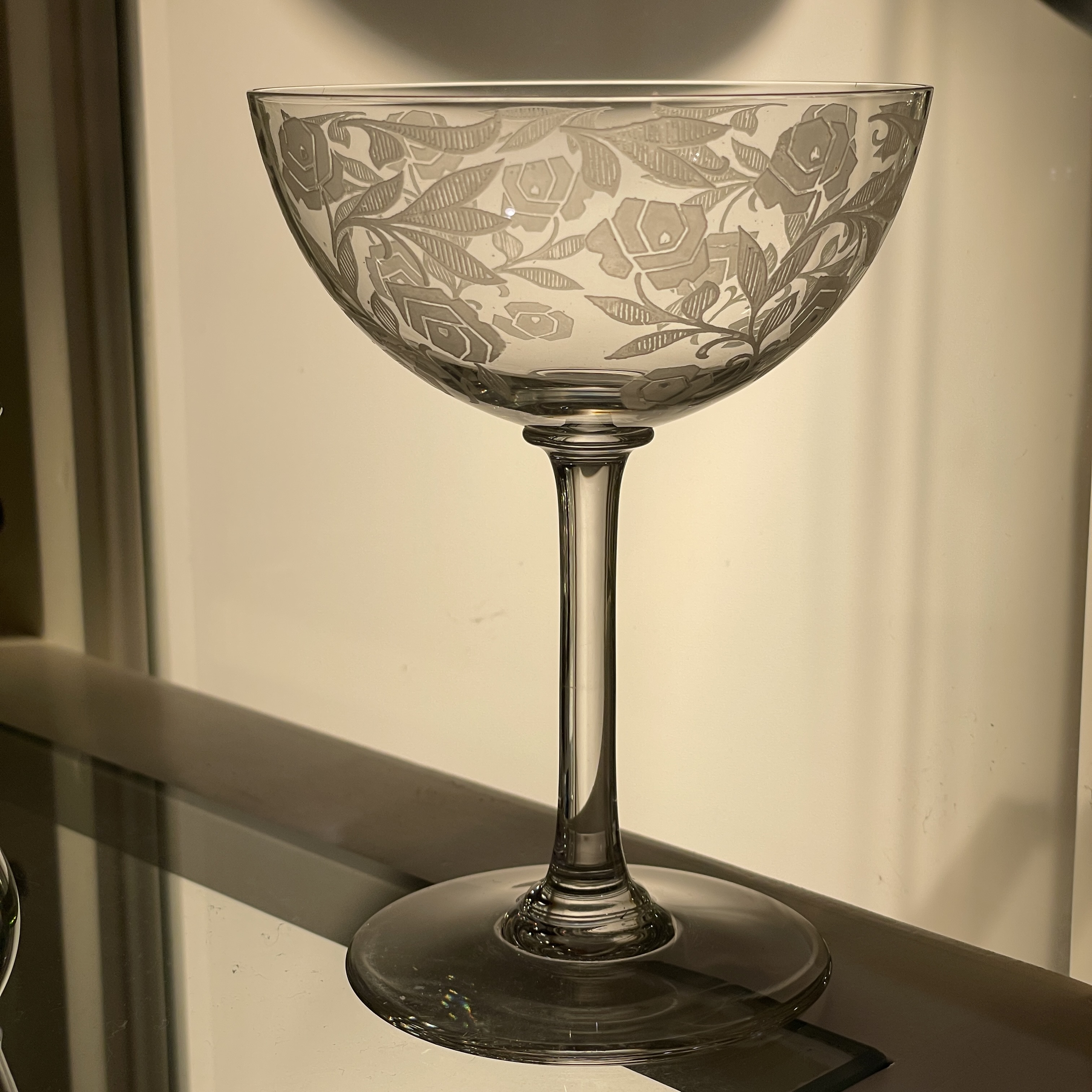 飲食店・バーにおすすめしたい「オールドバカラ」という選択