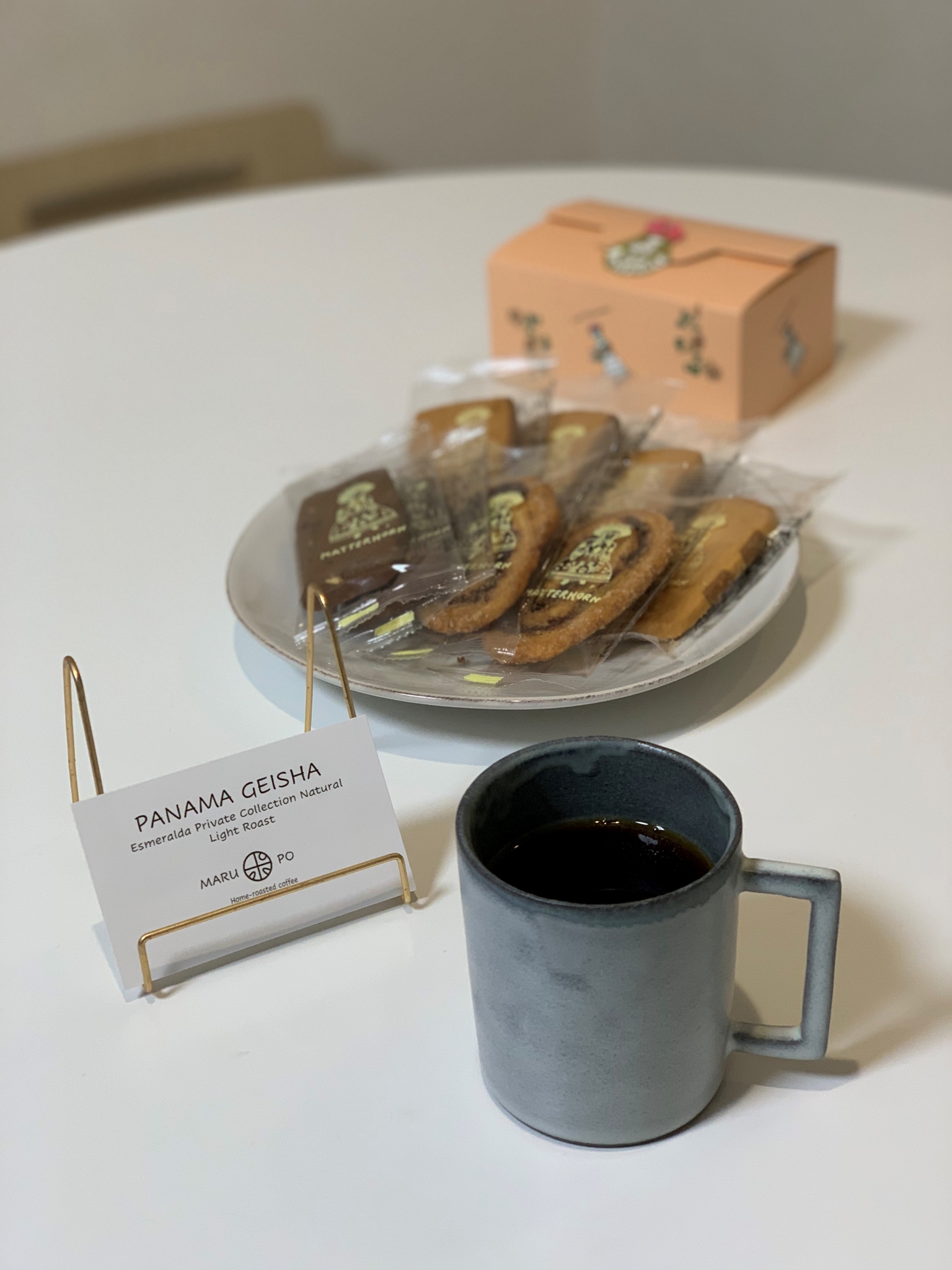 マッターホーンの焼き菓子をいただきました
