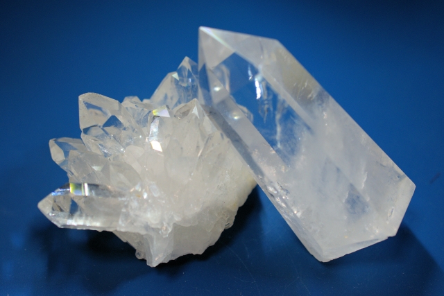 万能の石　水晶