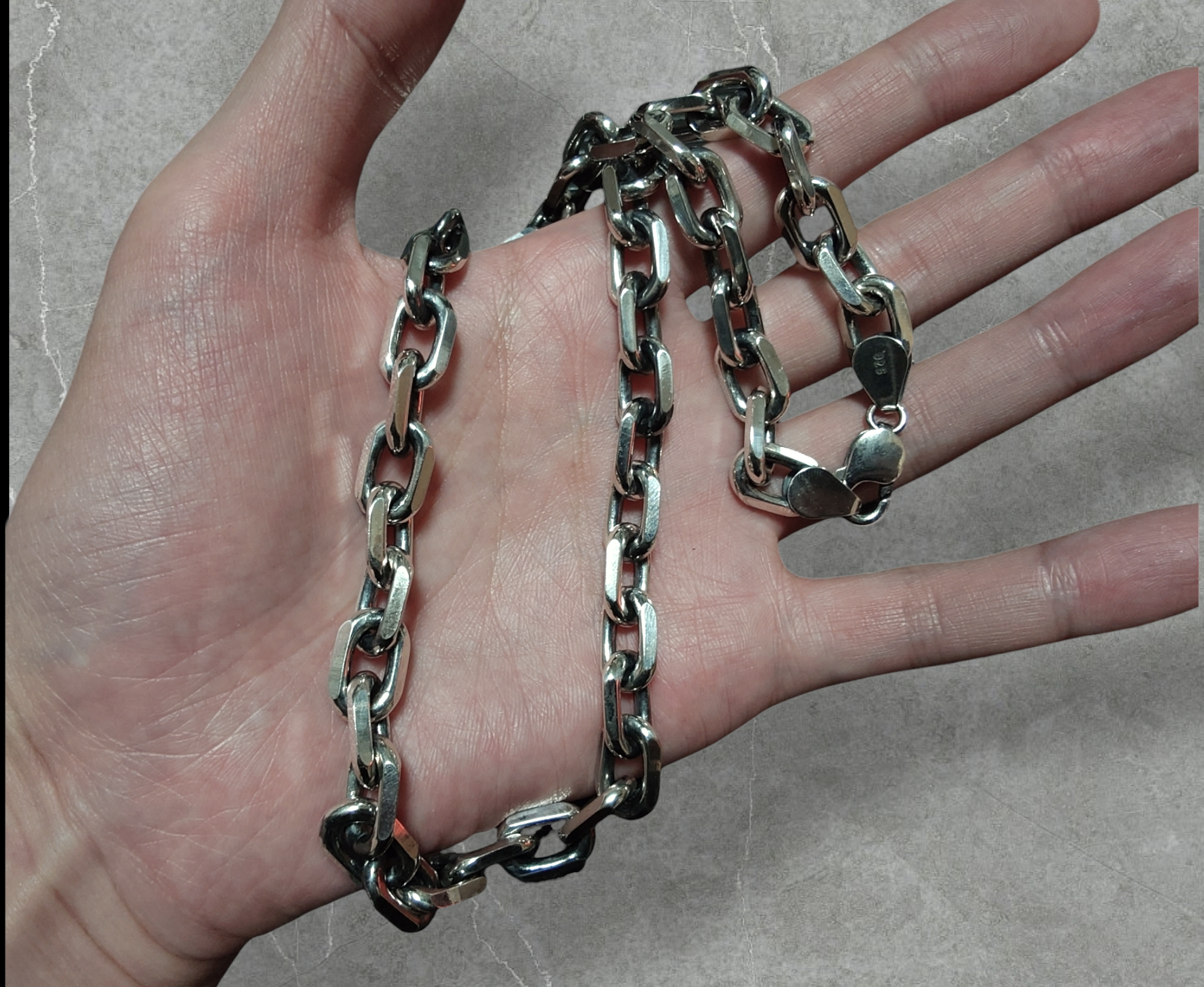 人気のネックレスが再入荷しました