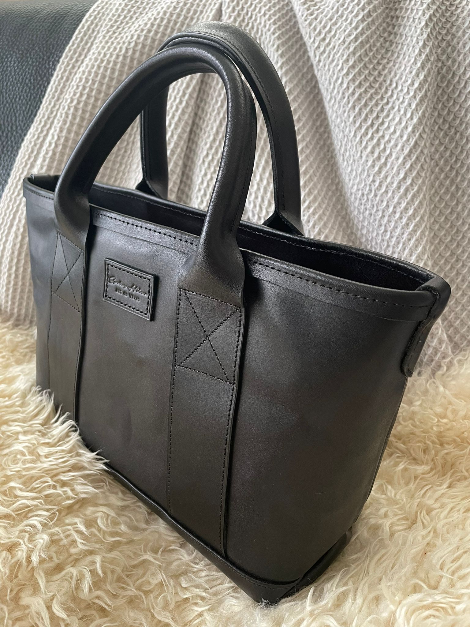 A4ペーパ入れれるサイズのトートバッグ