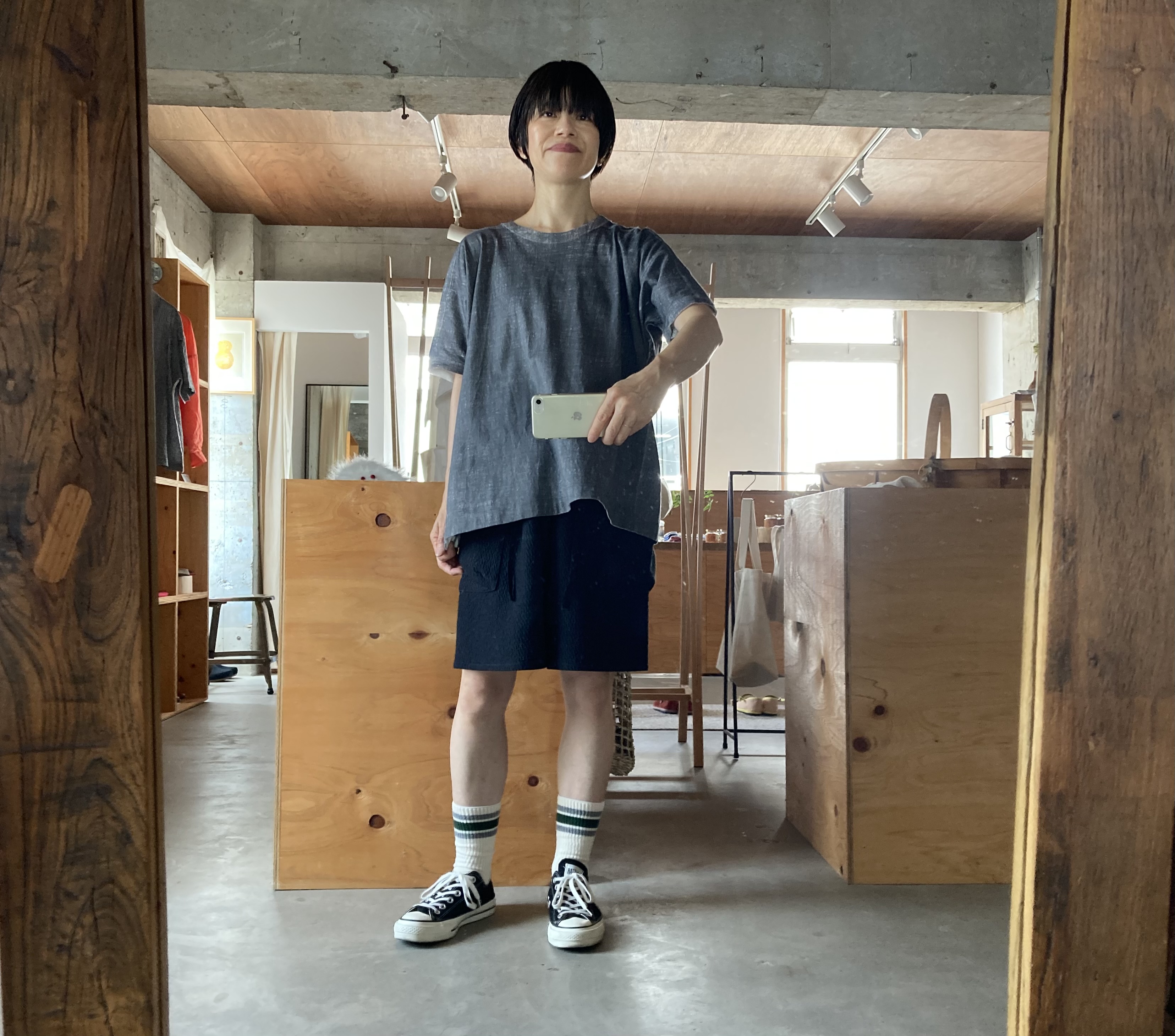 扇風機と漫画とメロン