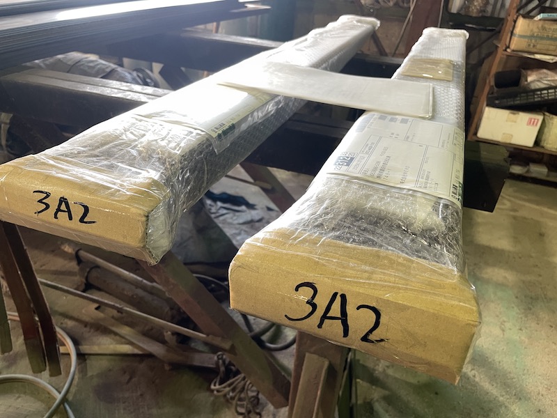 板厚6mmフォークリフト爪サヤフォーク1300mm(1.35~1.8t)3A2発送準備完了！