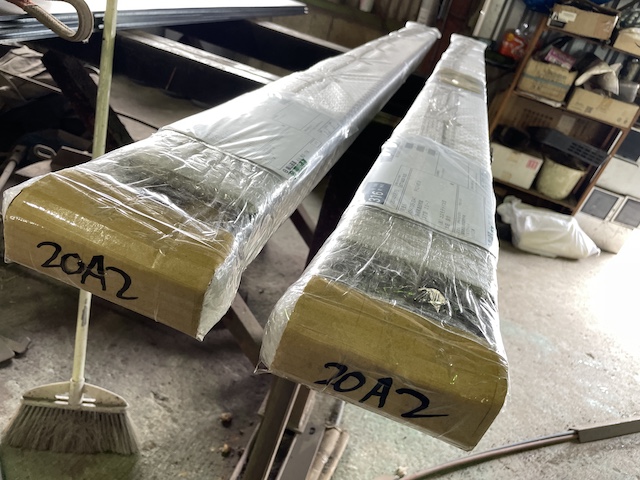 板厚6mmフォークリフト爪サヤフォーク2000mm(1.35~1.8t)20A2発送準備完了！