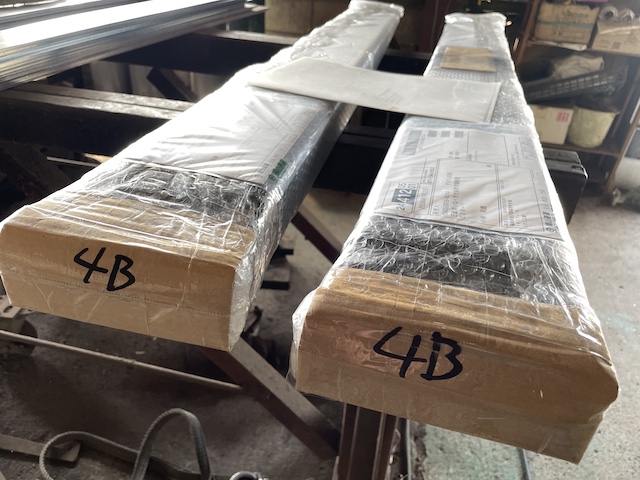 板厚6mmフォークリフト爪サヤフォーク1400mm(2～3t)4B発送準備完了！