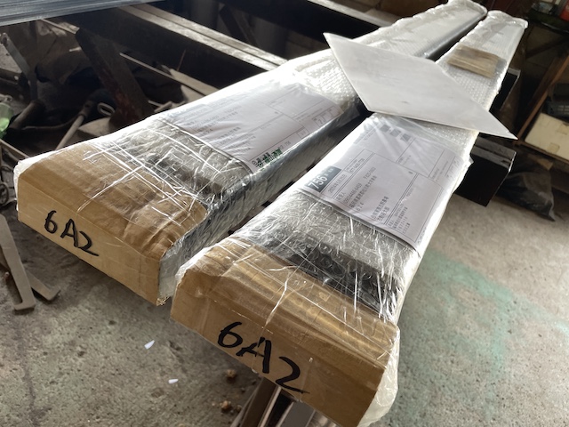 板厚6mmフォークリフト爪サヤフォーク1600mm(1.35~1.8t)6A2発送準備完了！