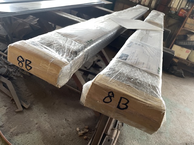 板厚6mmフォークリフト爪サヤフォーク1800mm(2～3t)8B発送準備完了！