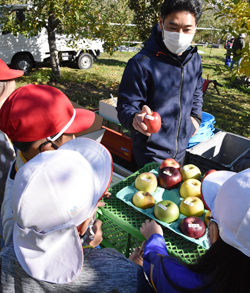 11/15　小学生見学♪