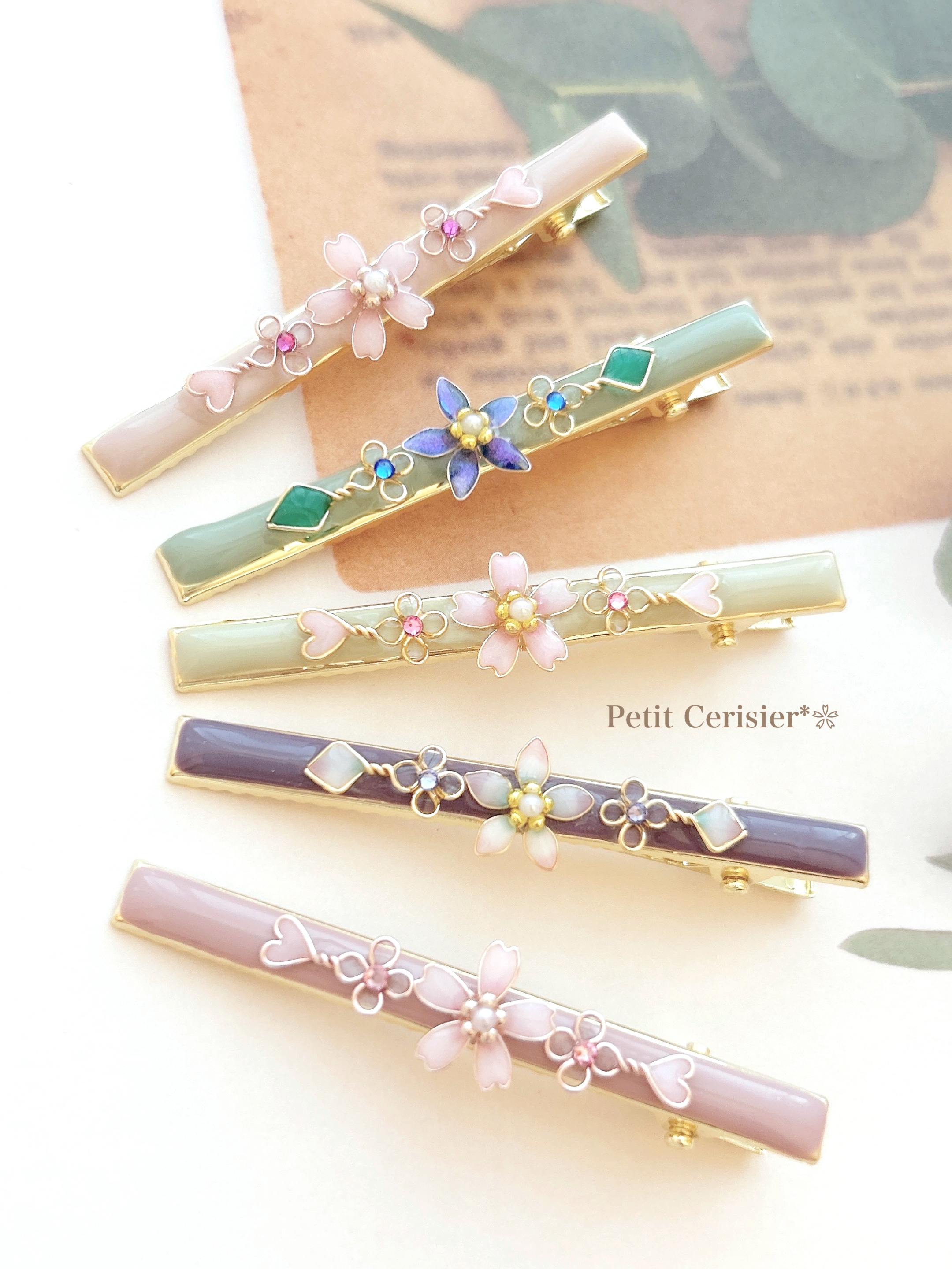 ꫛꫀꪝ✧‧˚･❀お花のヘアクリップ＊新色追加