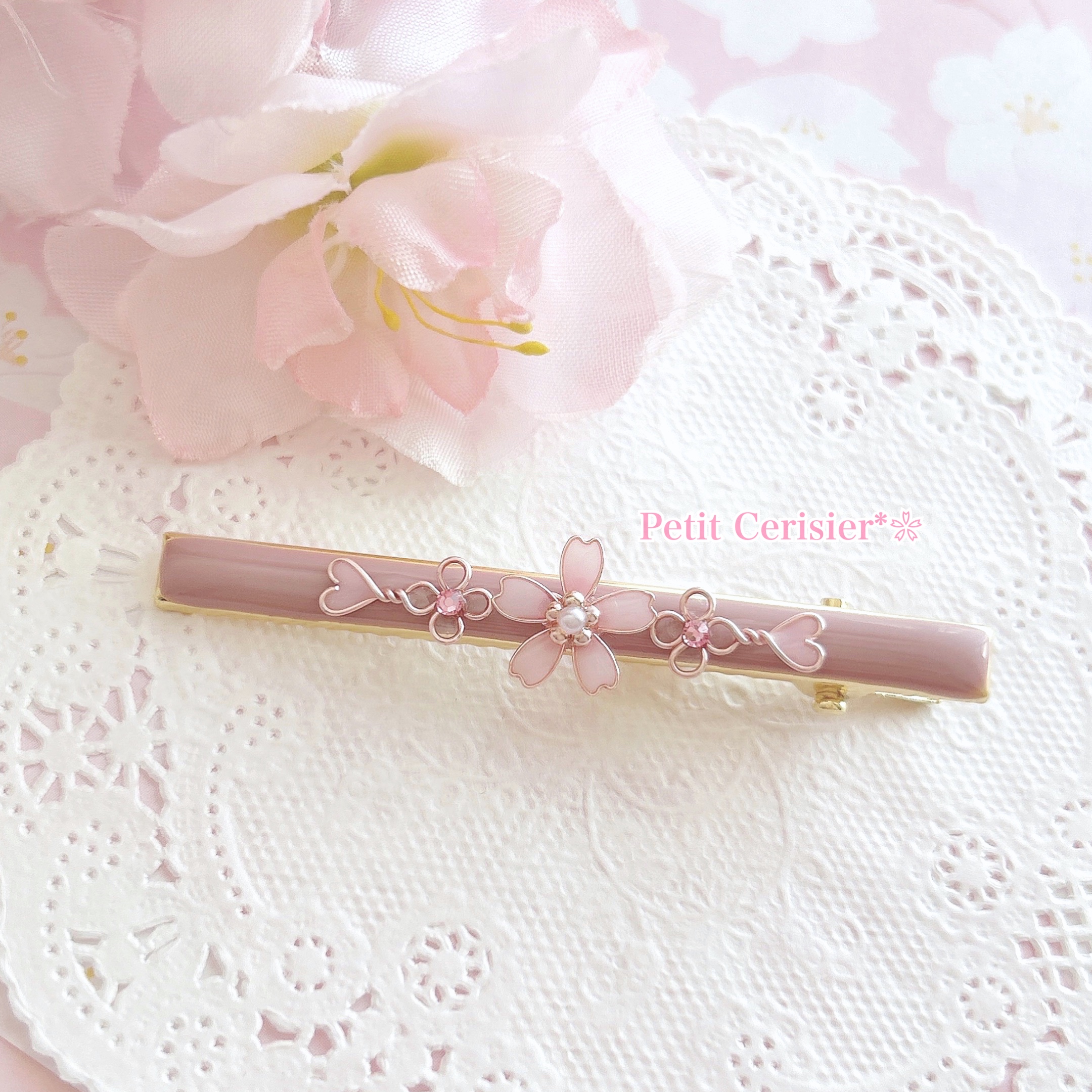 ꫛꫀꪝ✧‧˚･❀桜のヘアクリップ