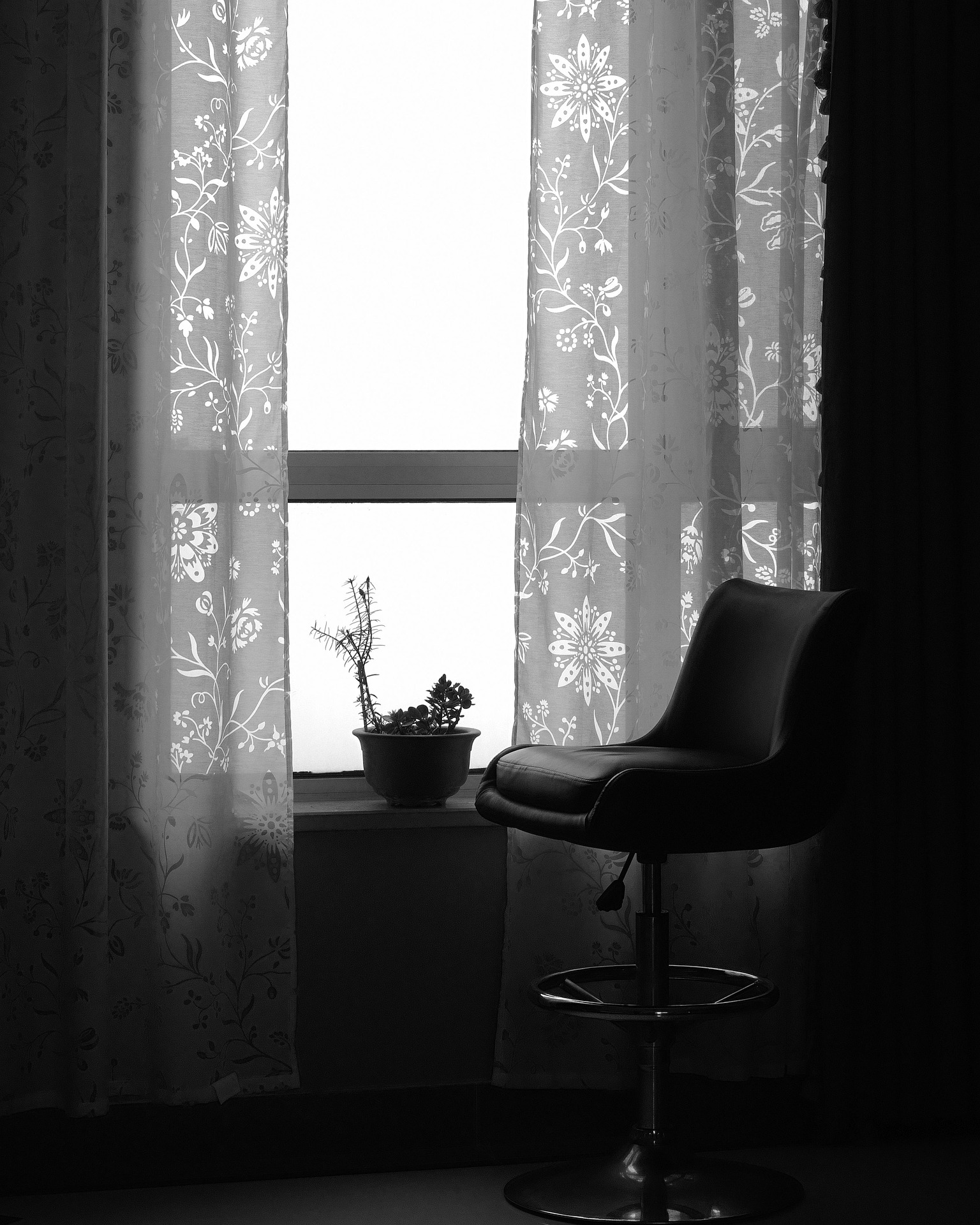 お金は人生の「答え」ではなく、あなたの姿を映し出す「鏡」