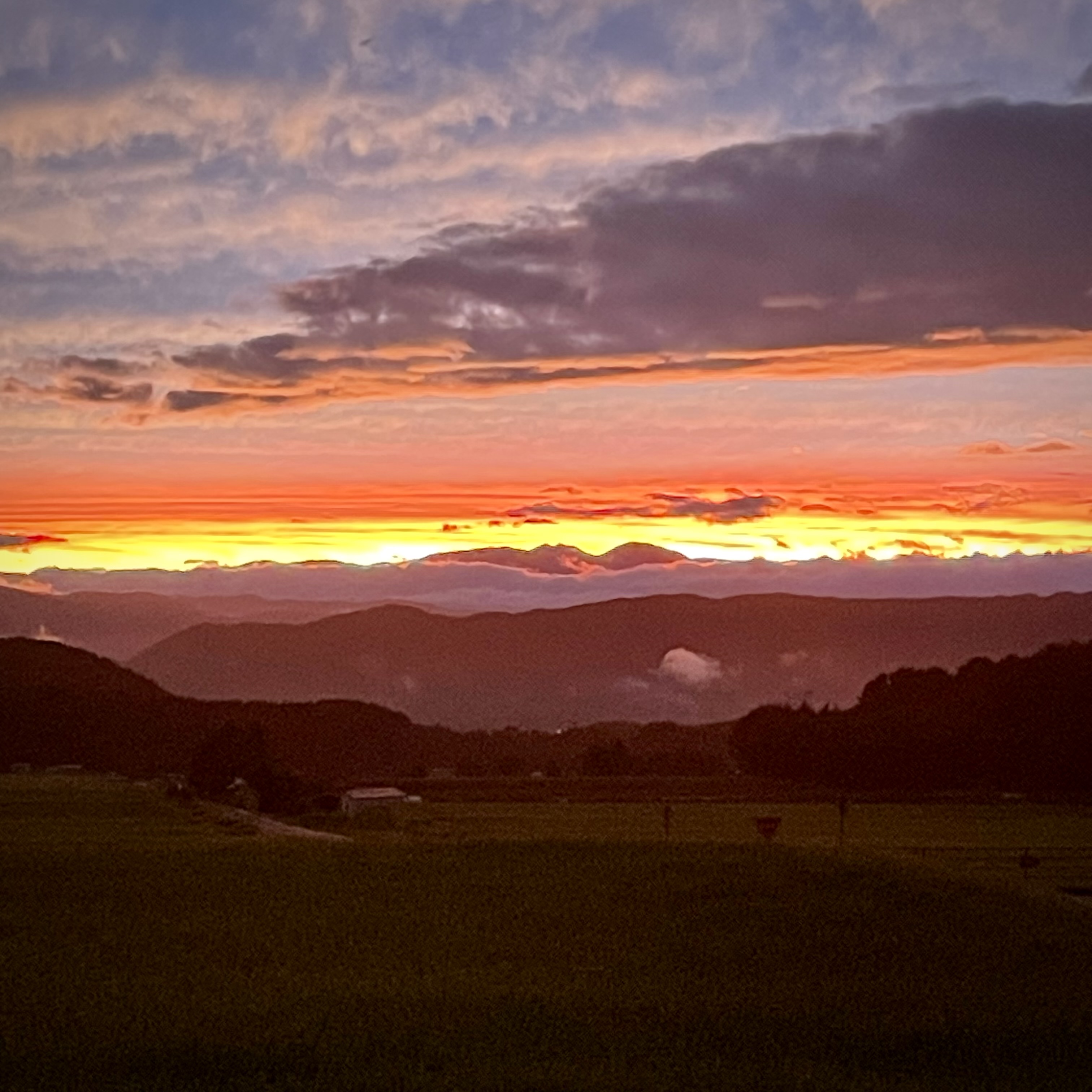 台風の代わりに美しい夕焼け