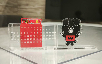 ～地元企業のBeBlock社とコラボ～　サステナブルアクリルカレンダーを企画　25年11月