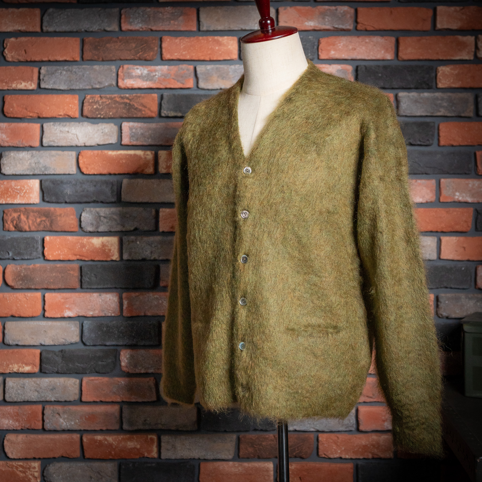 A.R.P.®のPremium Classic Mohair Cardigan について②