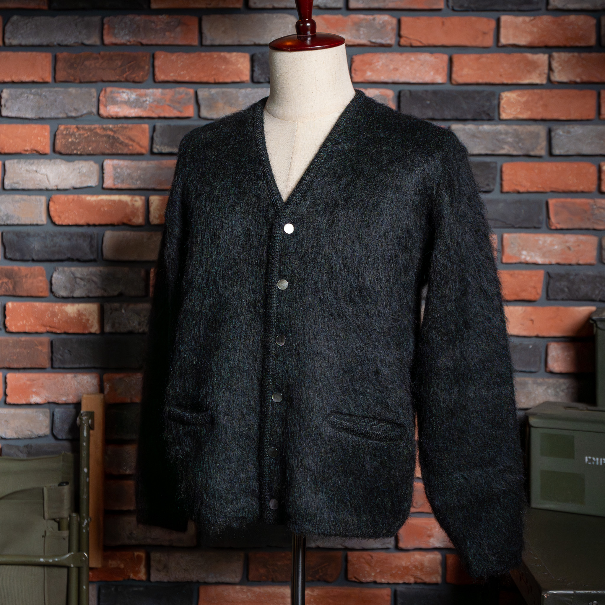 A.R.P.® Shaggy Man™ Mohair Cardigan W/Pocketについて②
