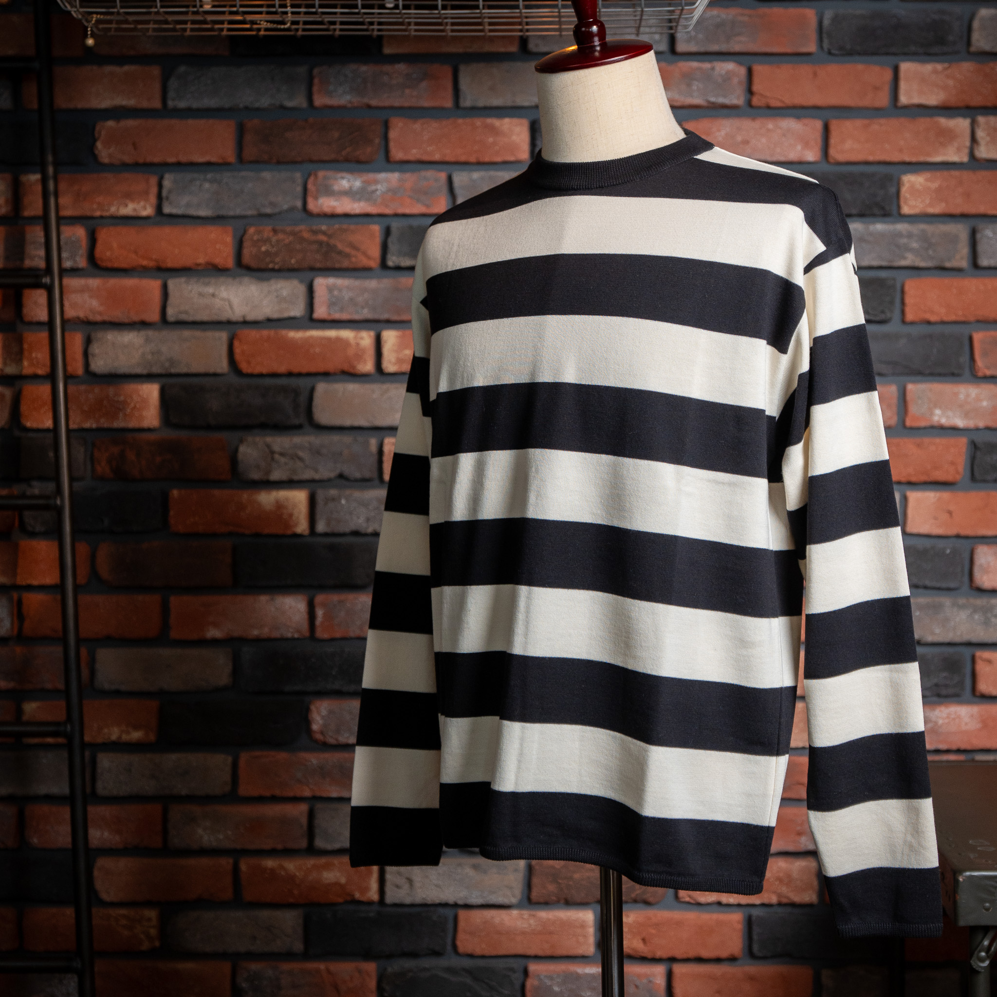 A.R.P.® Stripe Crew-Neck Shirtについて