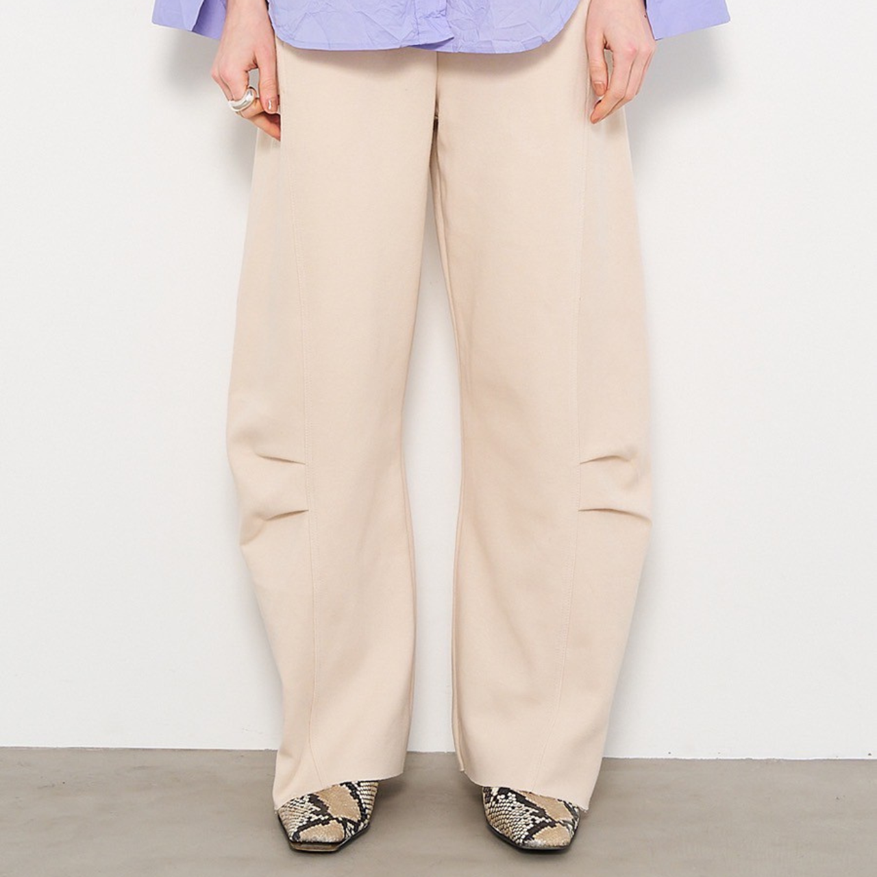 YENNの大人気パンツが新色ECRUで再登場！