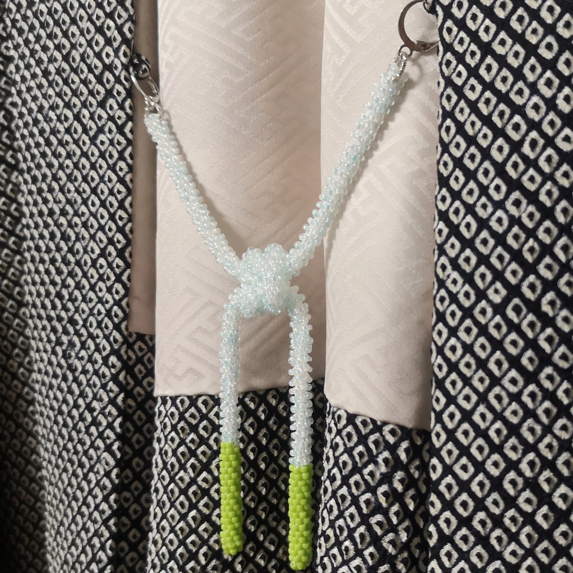 柔らか くったり ビーズ編み羽織紐