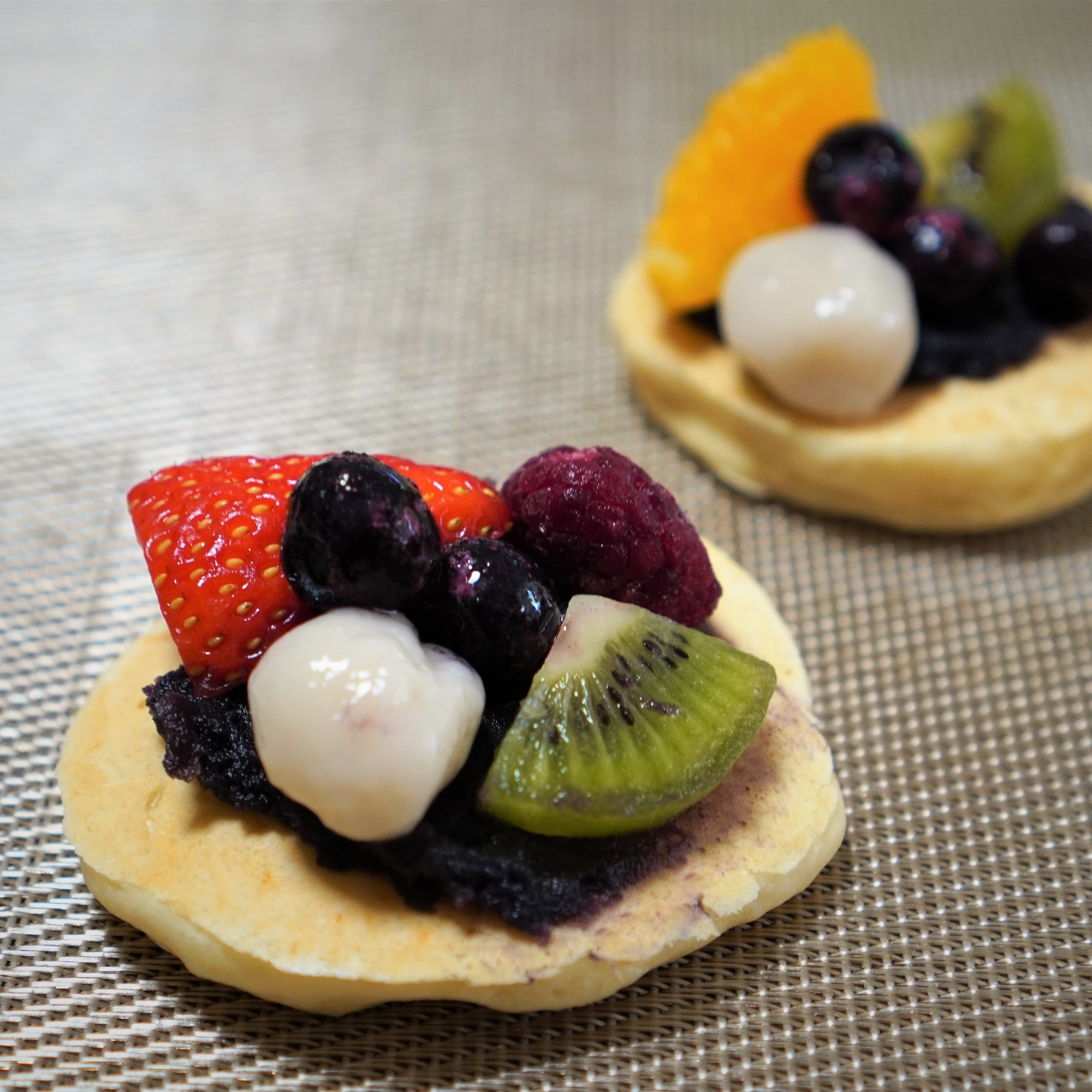 ブルーベリーあんとフルーツの一口パンケーキ