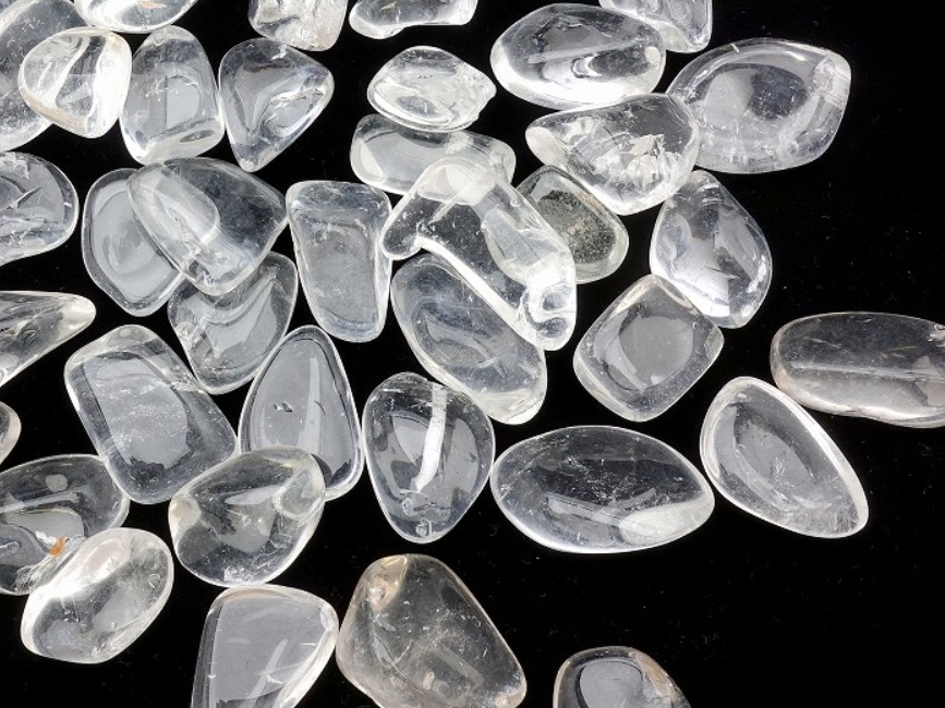 タンブル型の水晶さざれ石を新規販売します！