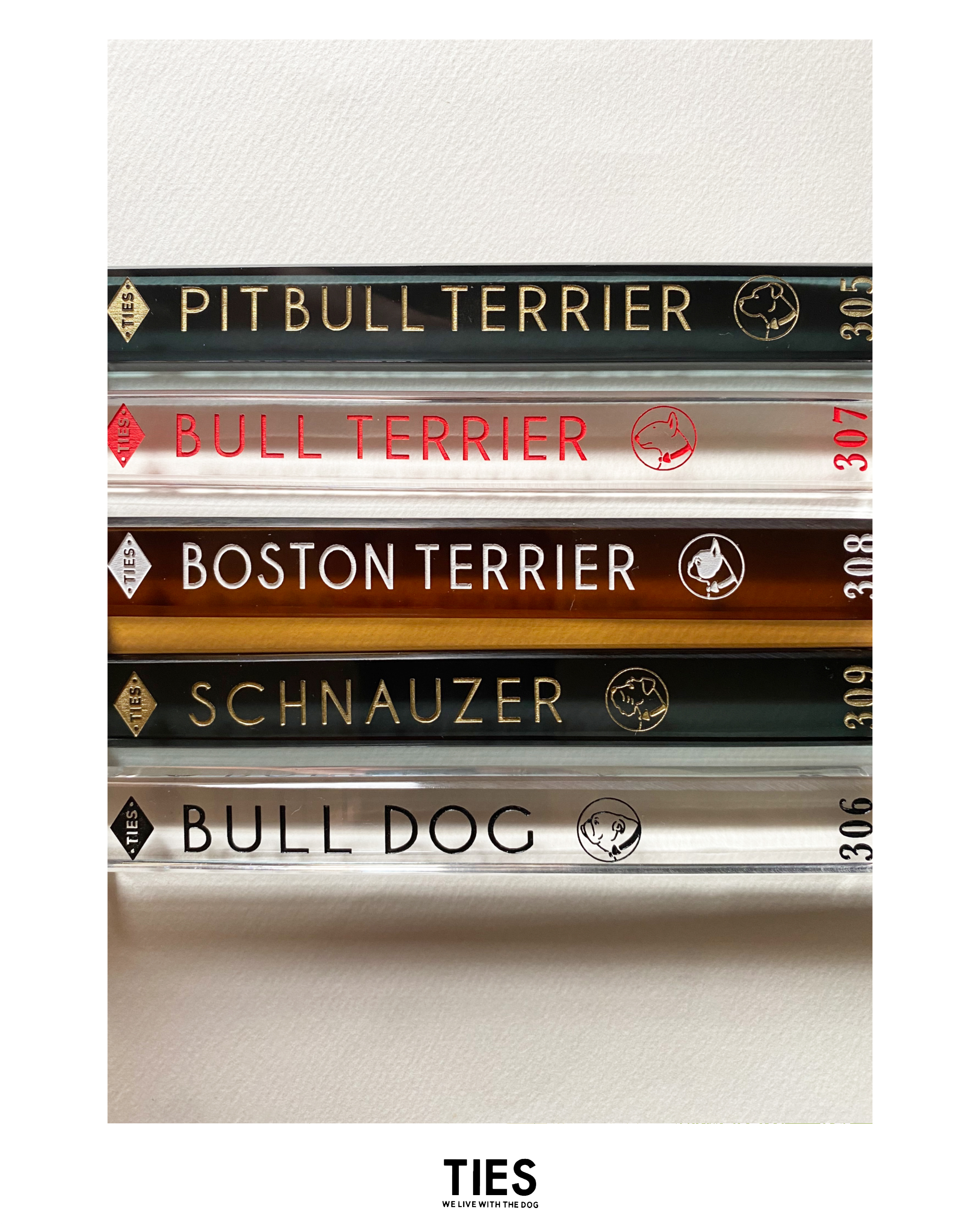 " DOGS " Hotel key chain 10月10日21時より発売予定！