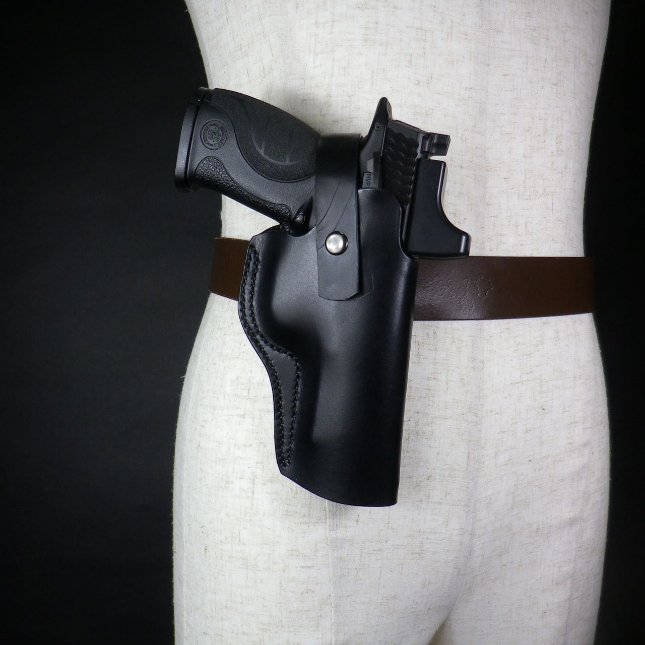 カスタムM&P9L用のヒップホルスターを製作いたしました！