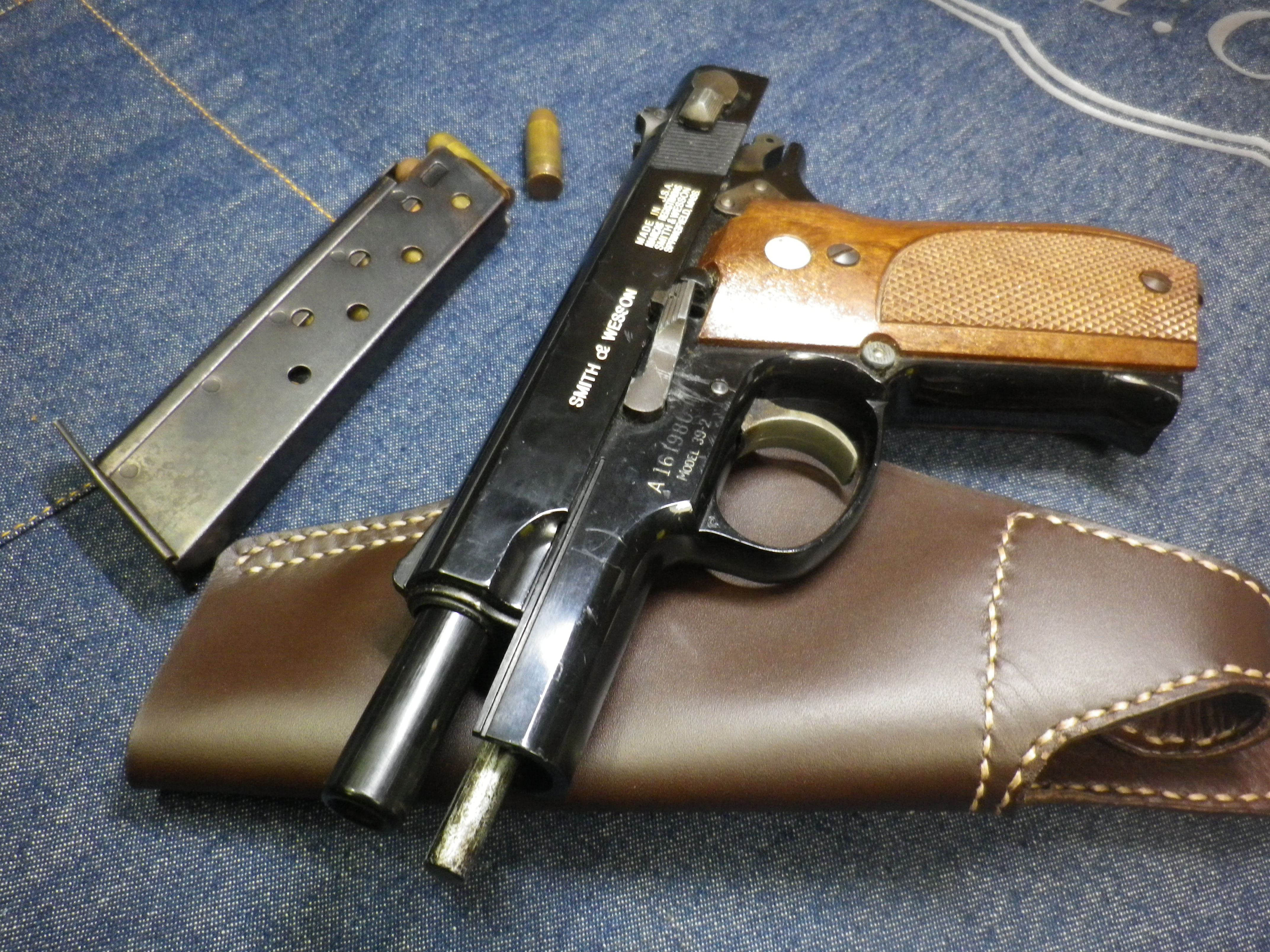 マニアックなS&W M39用ヒップホルスター