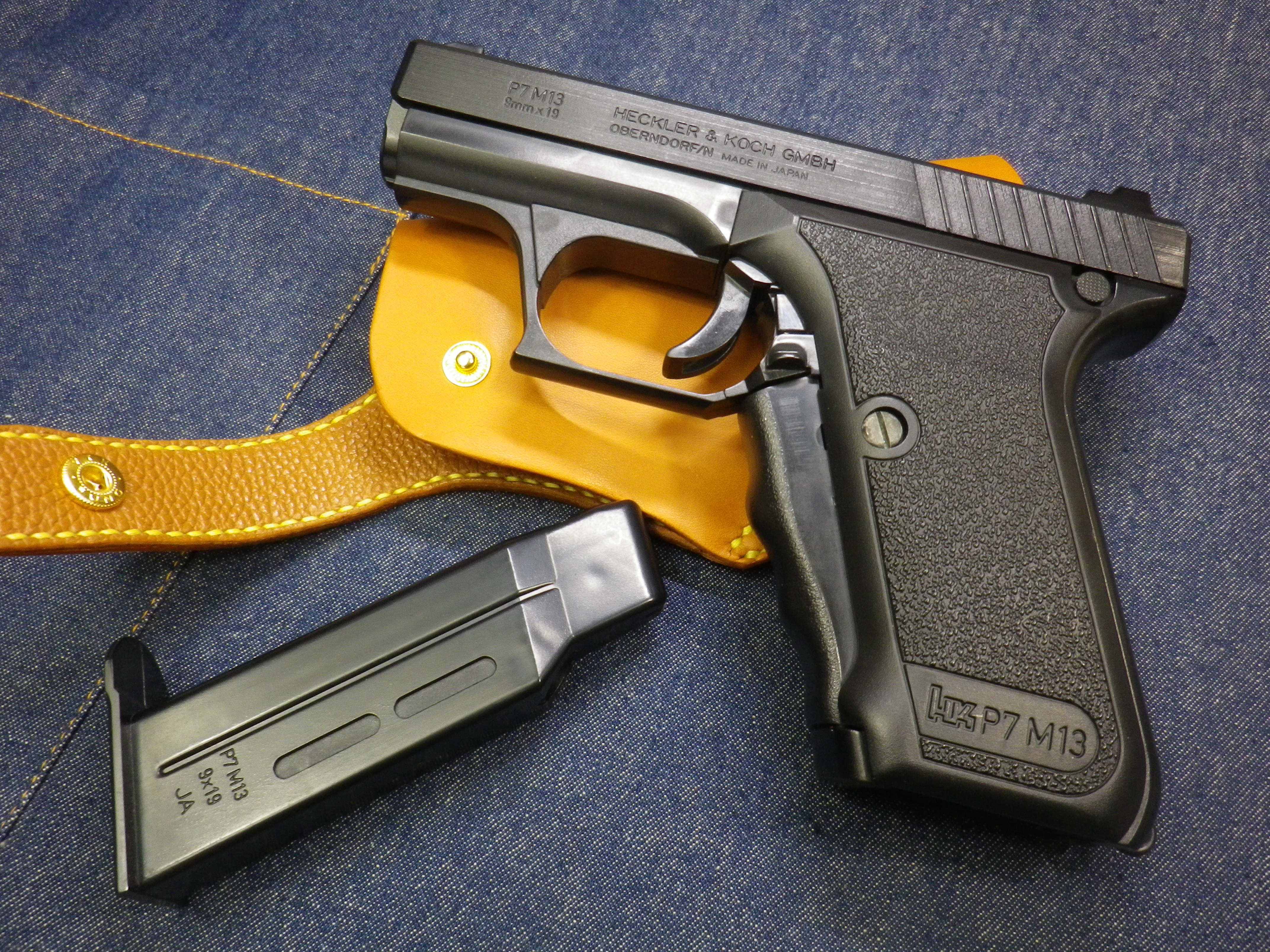 技ありのHkP7M13。銃に負けずと劣らないJTGSのホルスターです。