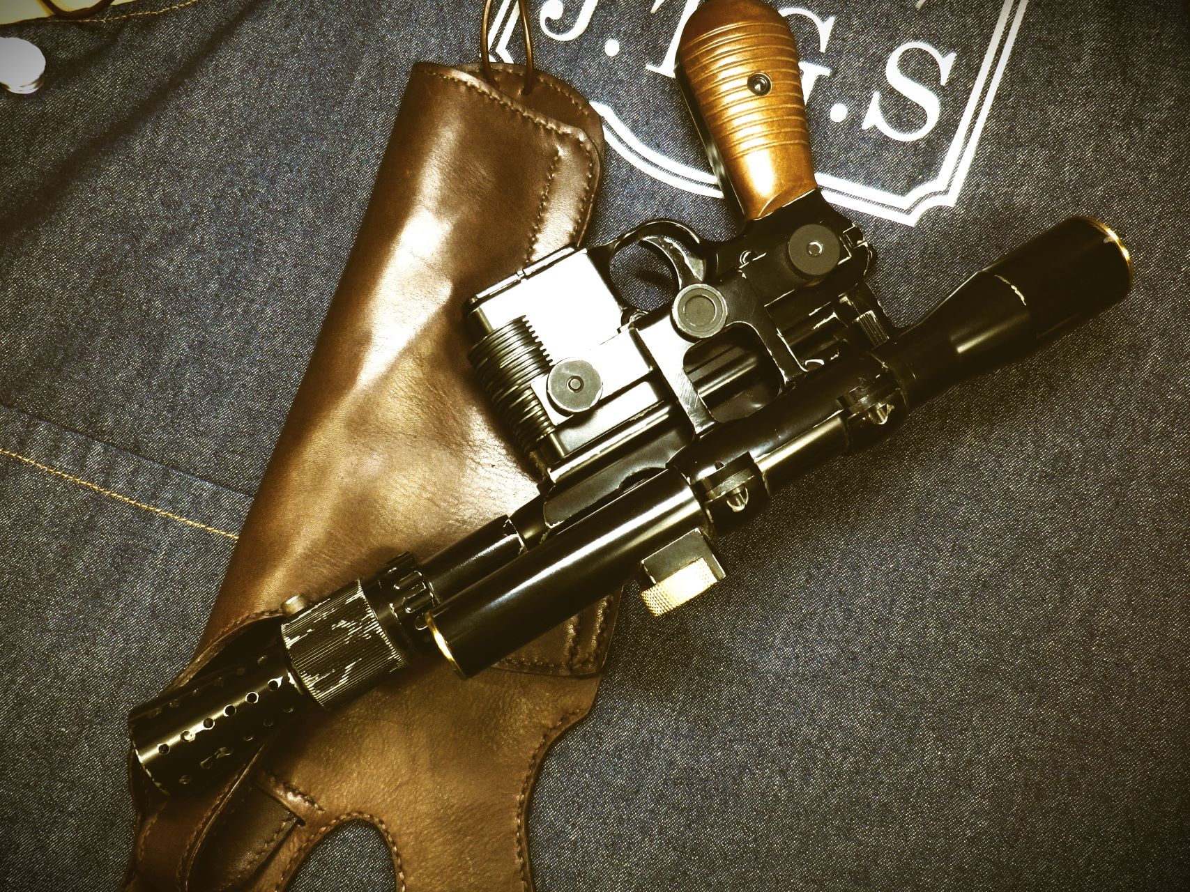 憧れの銃を収めるホルスターを作ります！