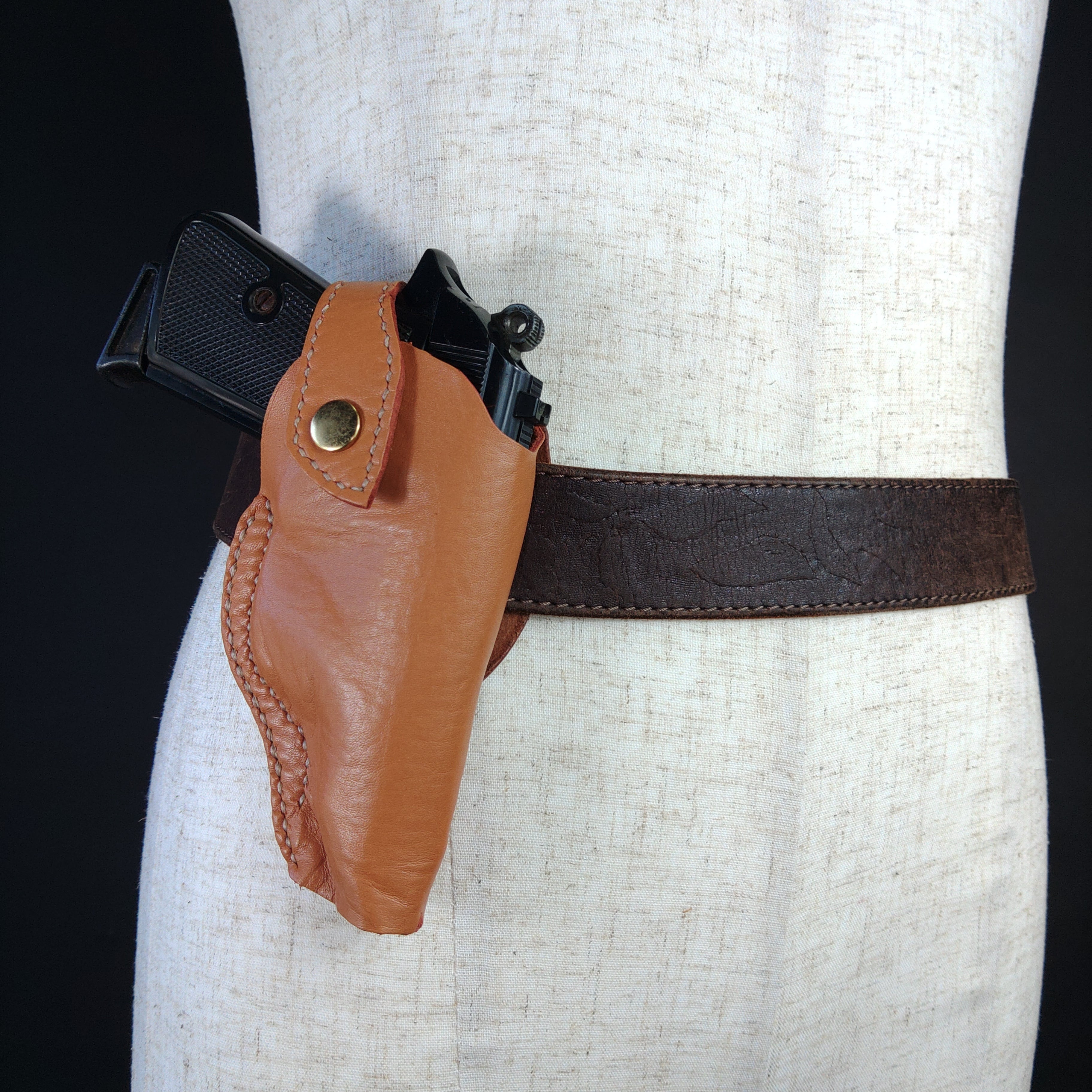 スタイリッシュなワルサーPPK/S用ヒップホルスター！