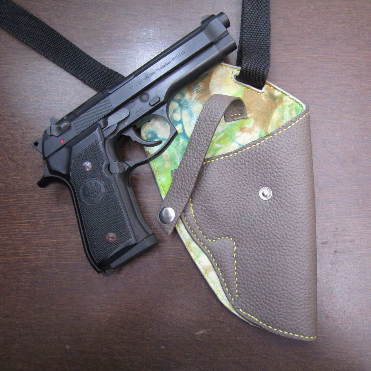 M92Fショルダーホルスター
