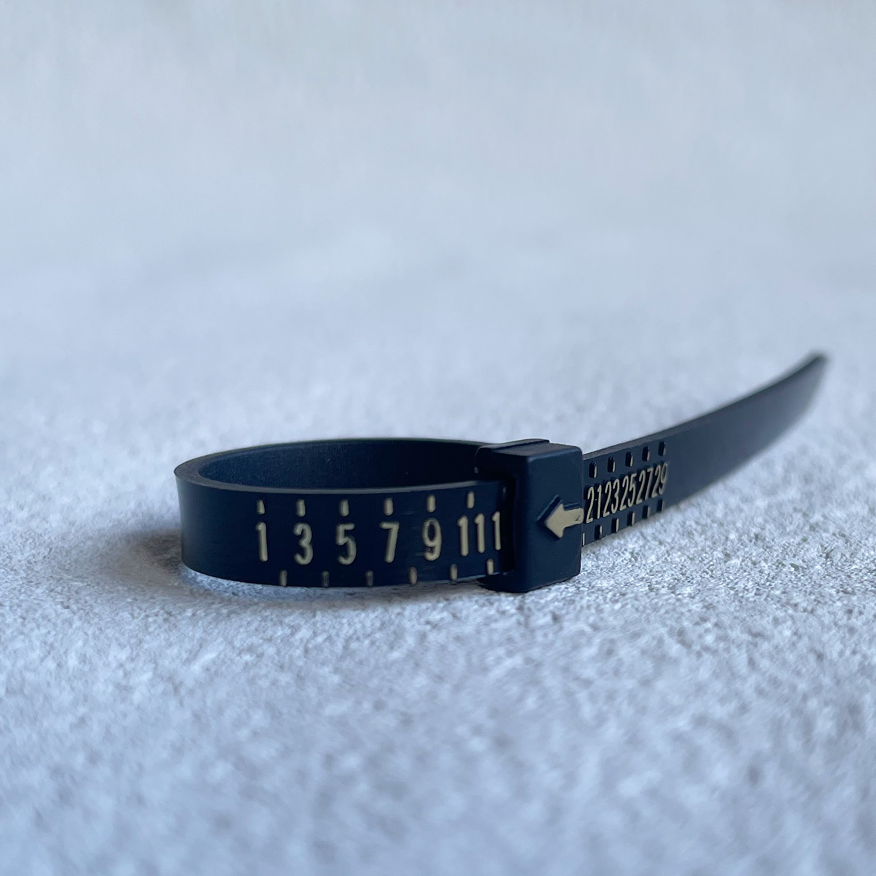 商品のリングサイズをご確認の際にご利用ください。