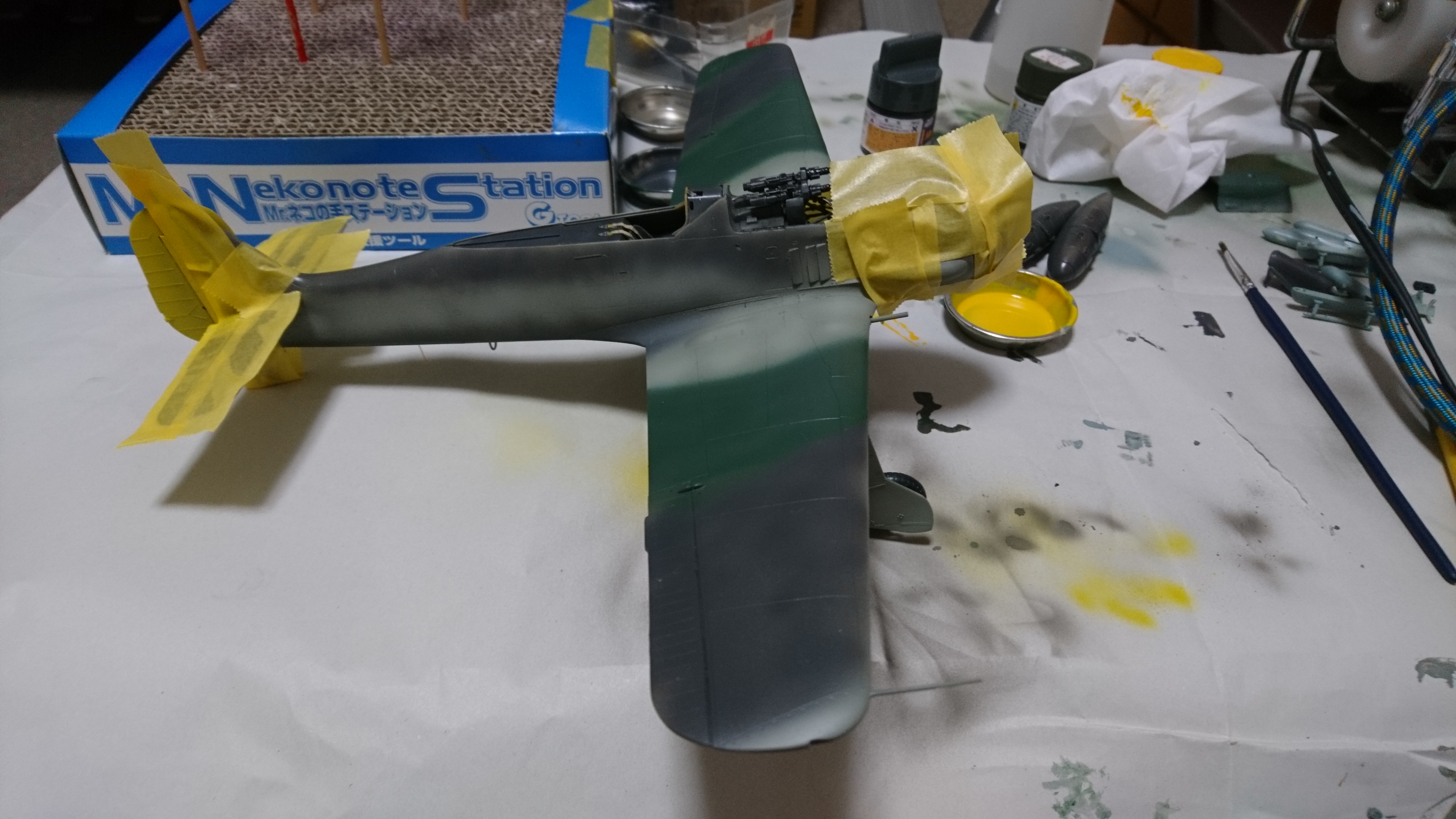 作成中　(トランぺッター) 1/32 フォッケウルフ（メンテナンスハッチオープン） その２