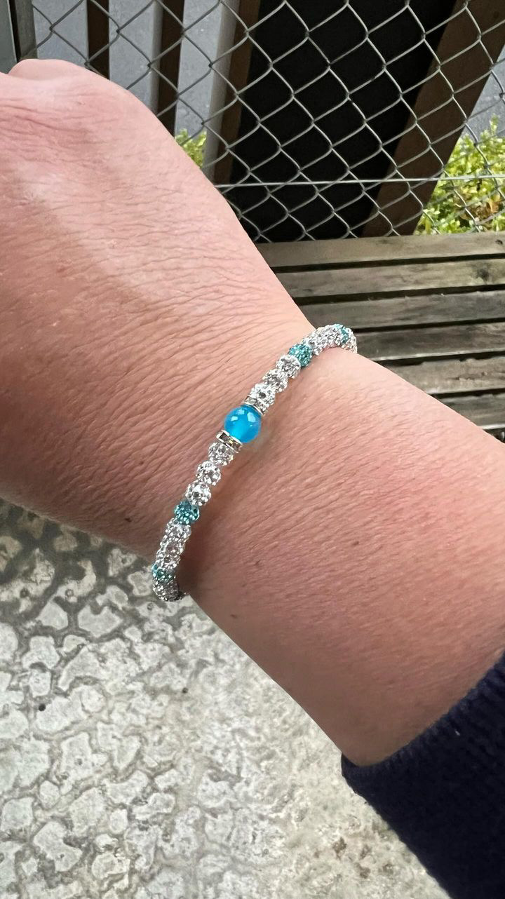6月誕生石入りホワイト＆ブルー混合bracelet✨ありがとうございました🙇‍♂️
