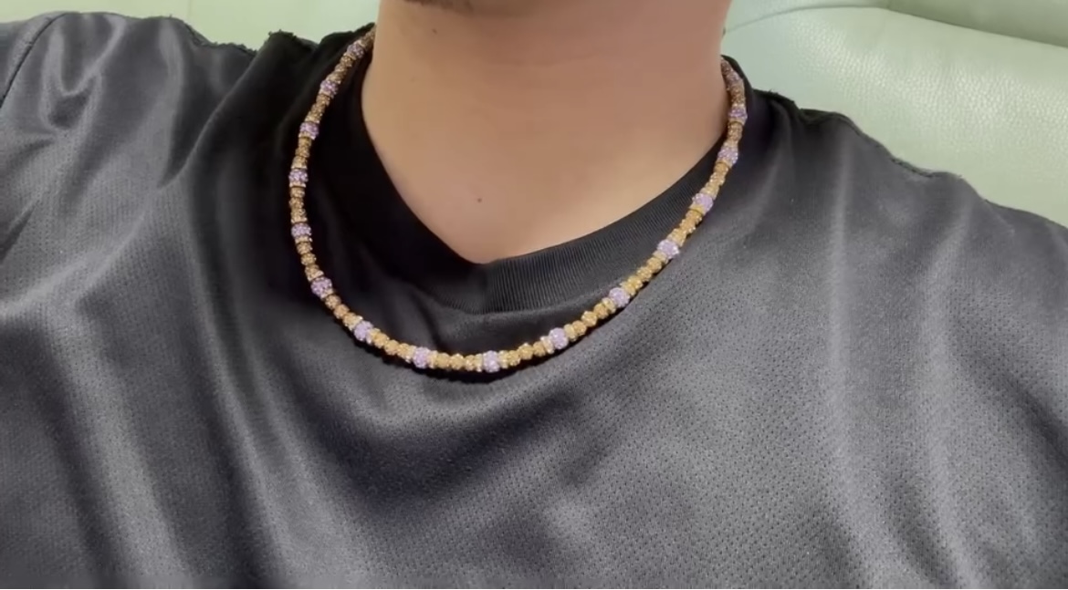 ゴールド＆大玉6㎜ラベンダーのデザインネックレス✨ありがとうございました🙇‍♂️