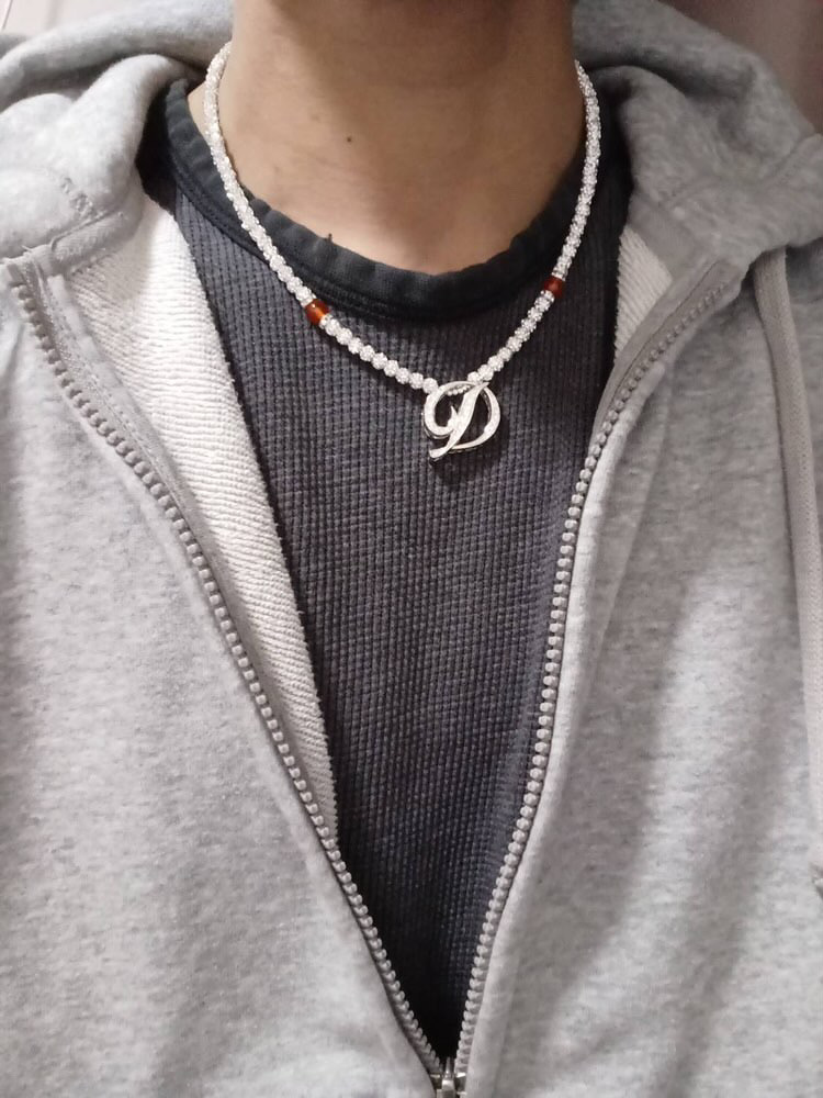 ホワイトnecklace✨素敵な着用お写真ありがとうございました🙇‍♂️