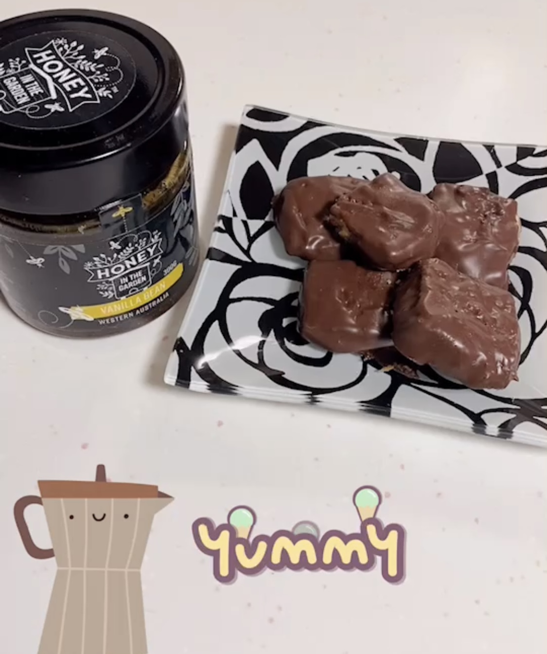 お菓子作りにもオススメのハチミツです♪
