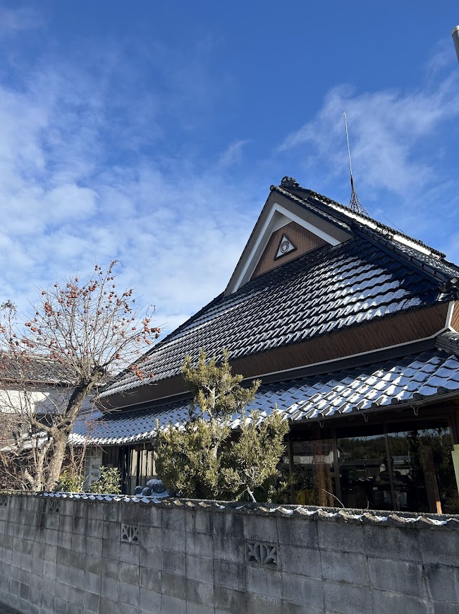 今朝は雪が残っていました