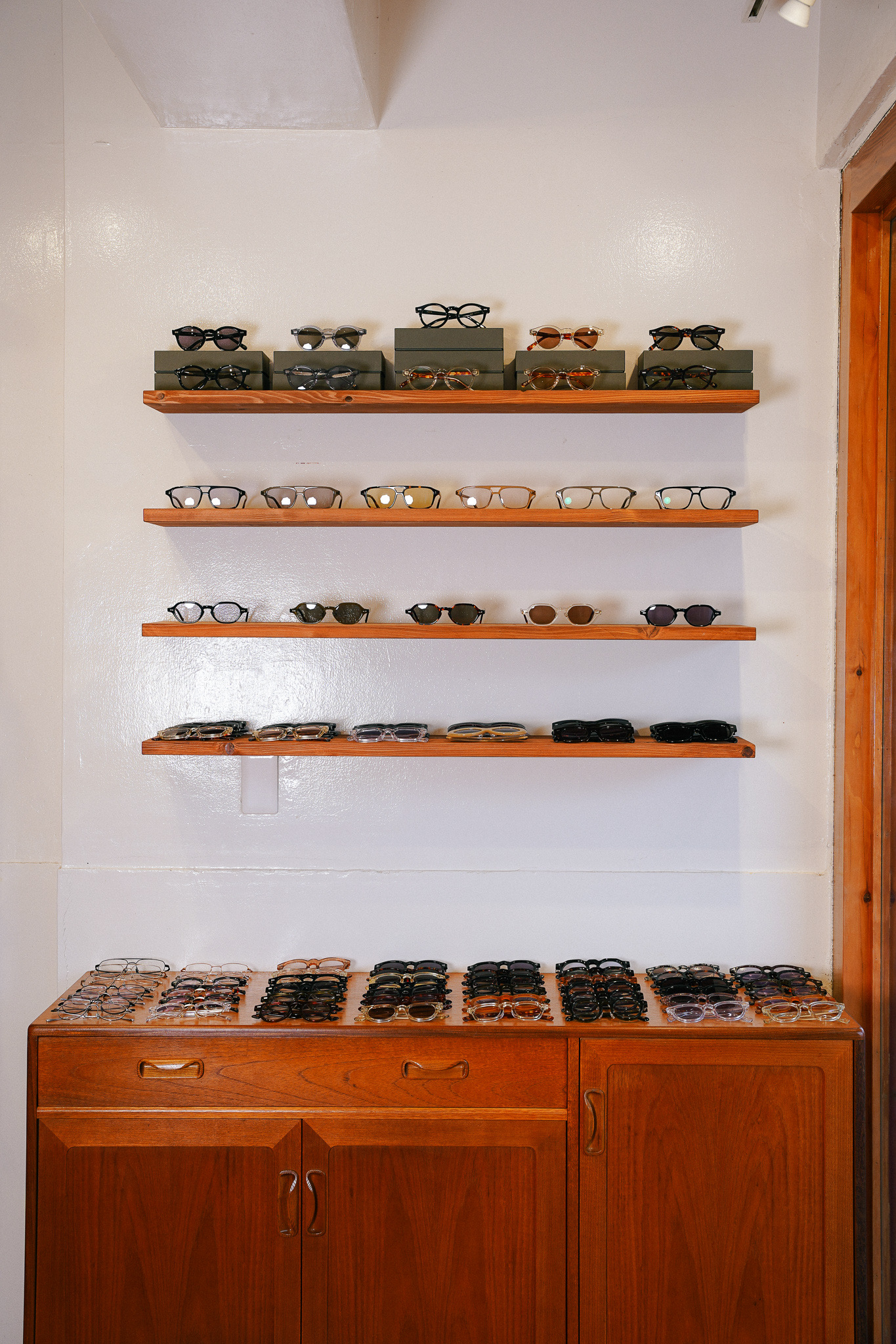 H OPTICAL 取扱店｜日本唯一のFlagship Shop ＠BEARD ROOM