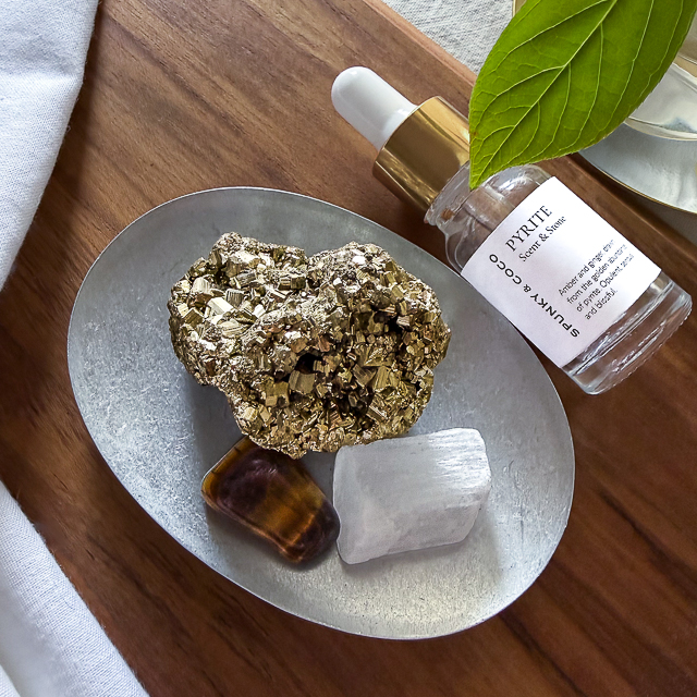 『Scent & Stone』シリーズ第2弾|PYRITE - 華やかに輝く、黄金の香り