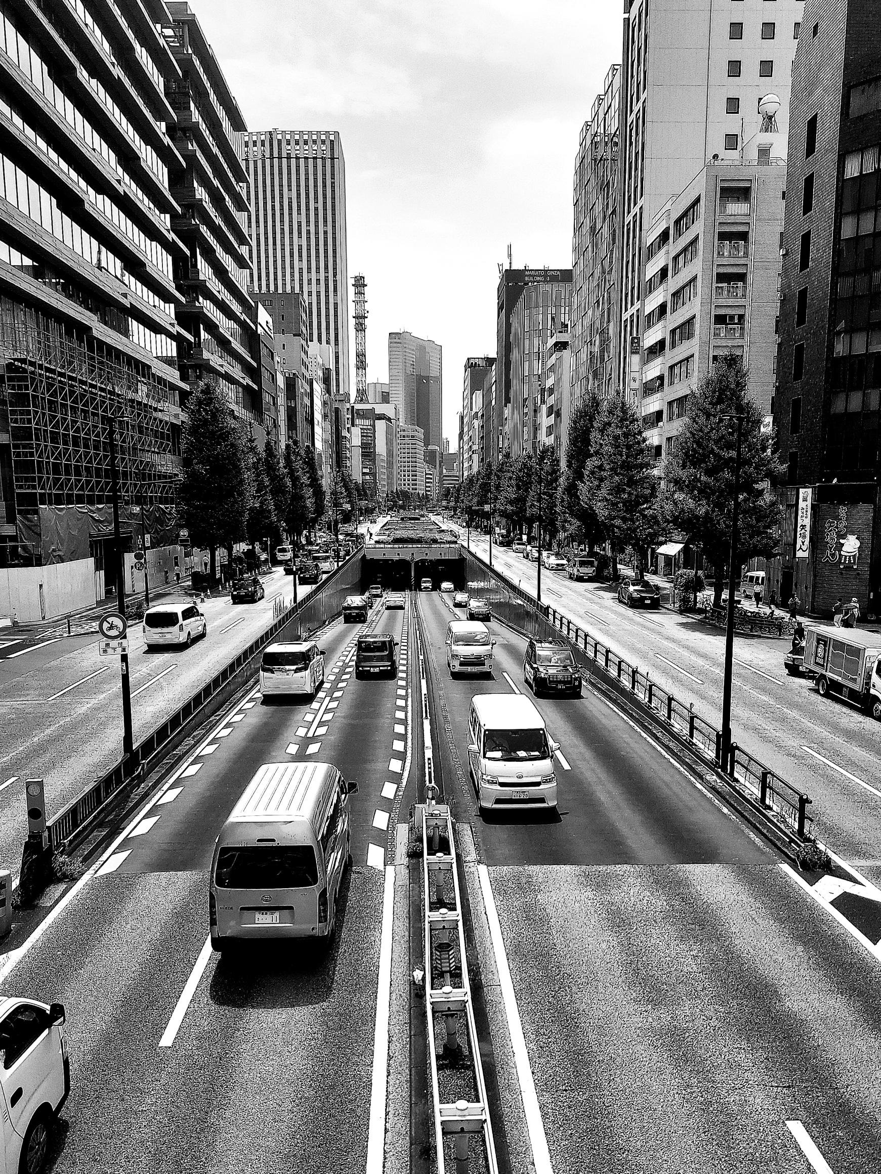 令和六年　笑っちゃうほどに厳しい残暑のなかで