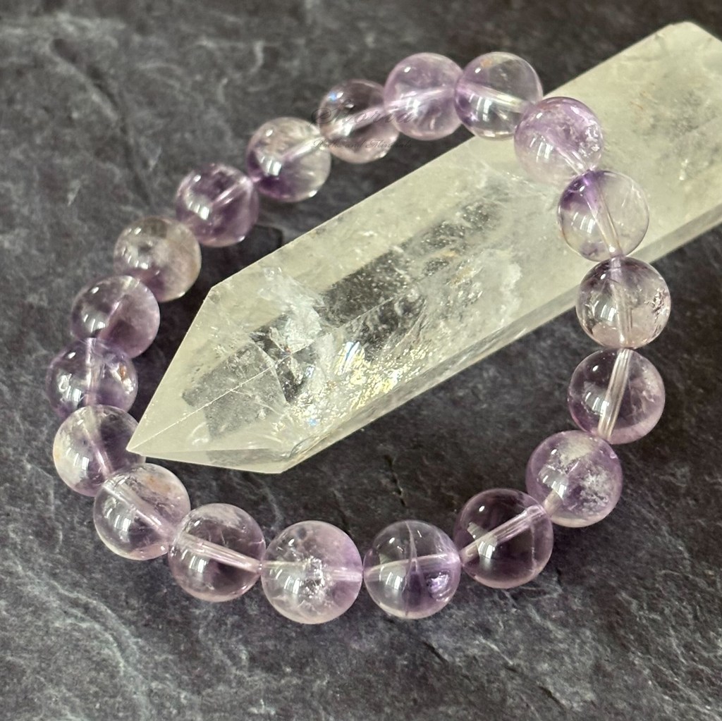 アンフィボールインアメジスト vs 普通のアメジスト その違い、ご存知ですか？