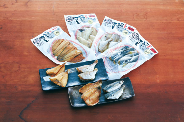 はじめまして！！笹川流れ地魚処天ぴ屋BASE店 店長 渡辺です(^o^)