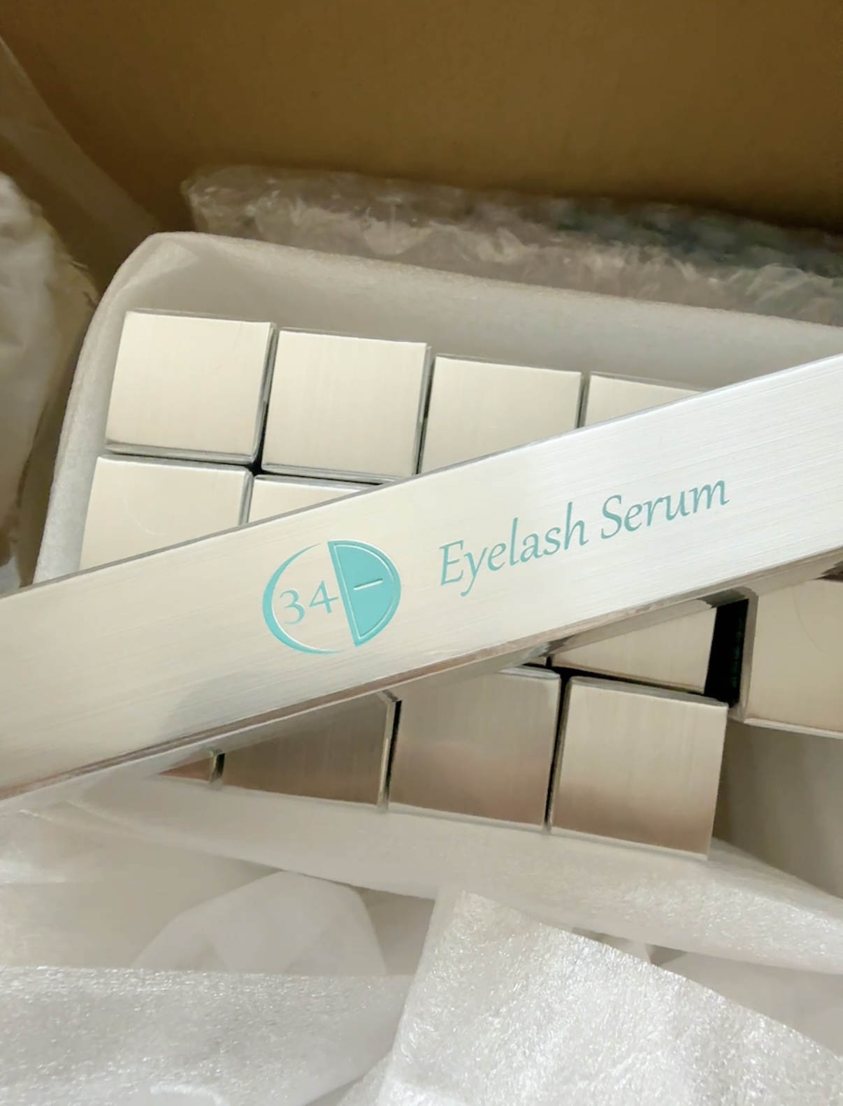 ついにまつ毛美容液入荷です🎶🩵