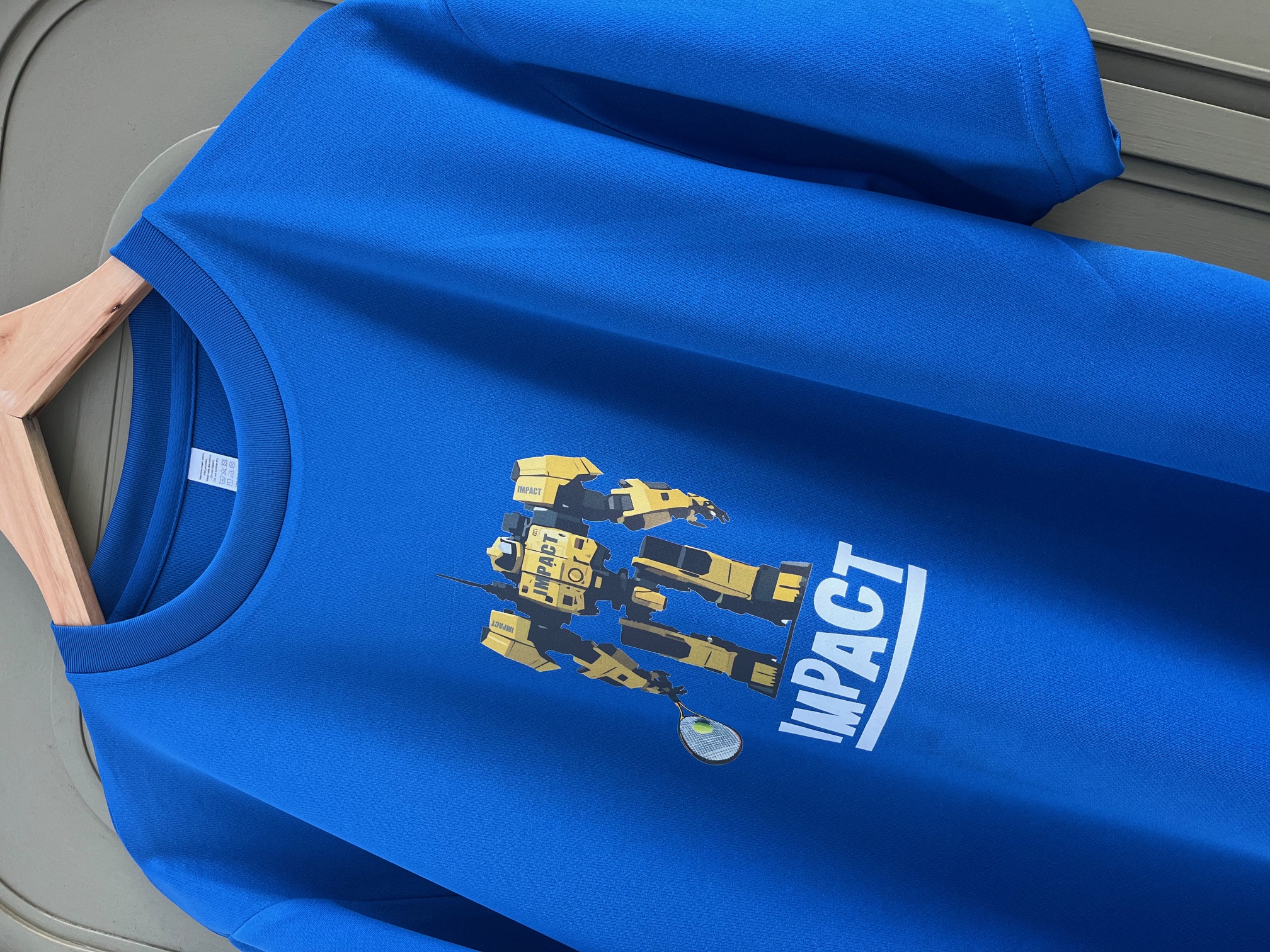 ＩＭＰＡＣＴロボＴシャツに新色追加　ブルー！！