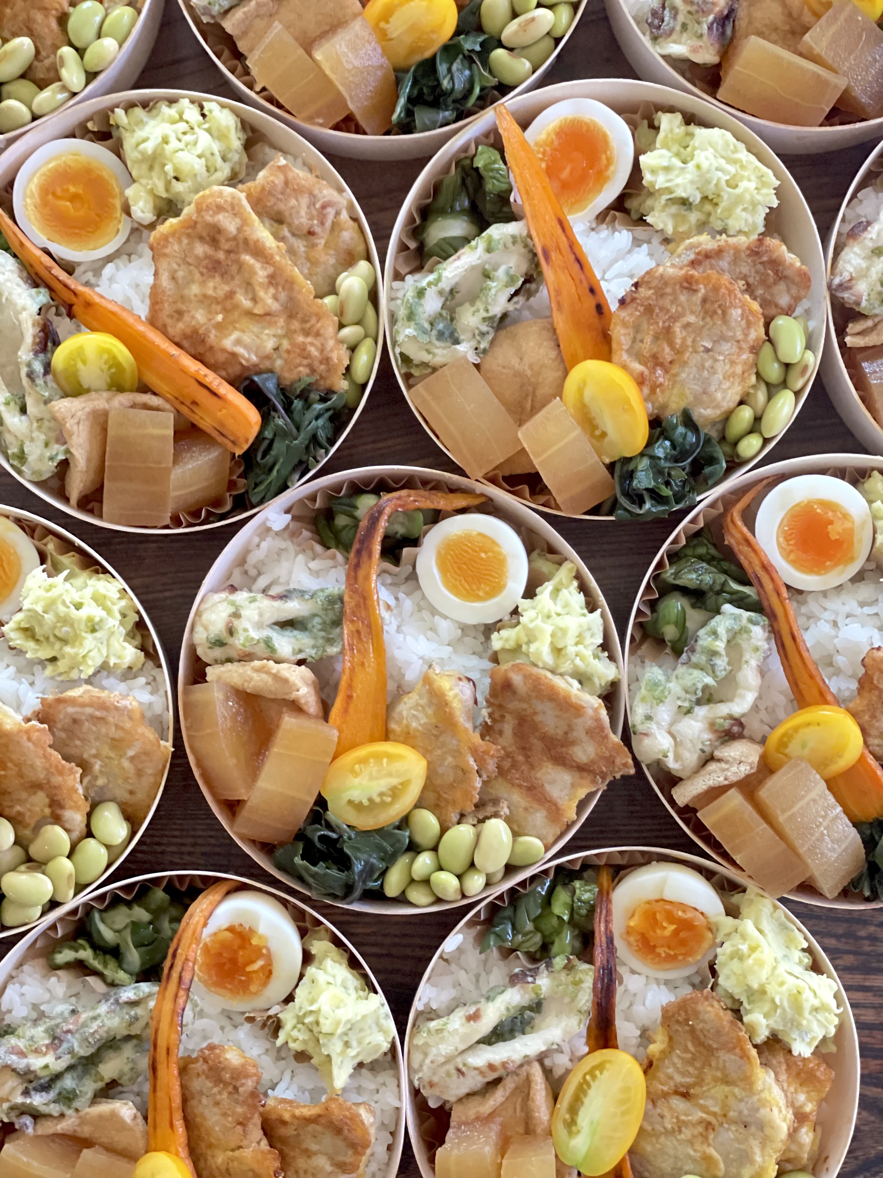 昨日(9/2㊏)のバルヤンナイク美容室前お外市のお弁当