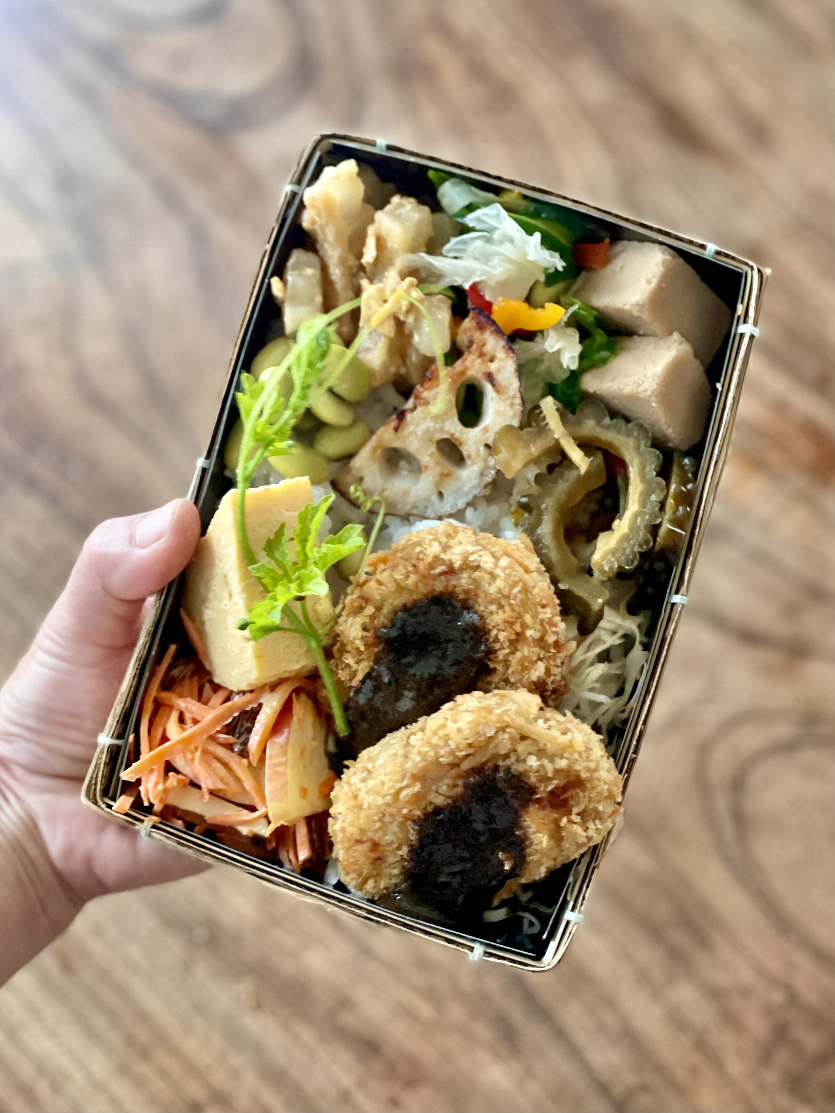 先週末(10/5㊏)のバルヤンナイク美容室前お外市のお弁当
