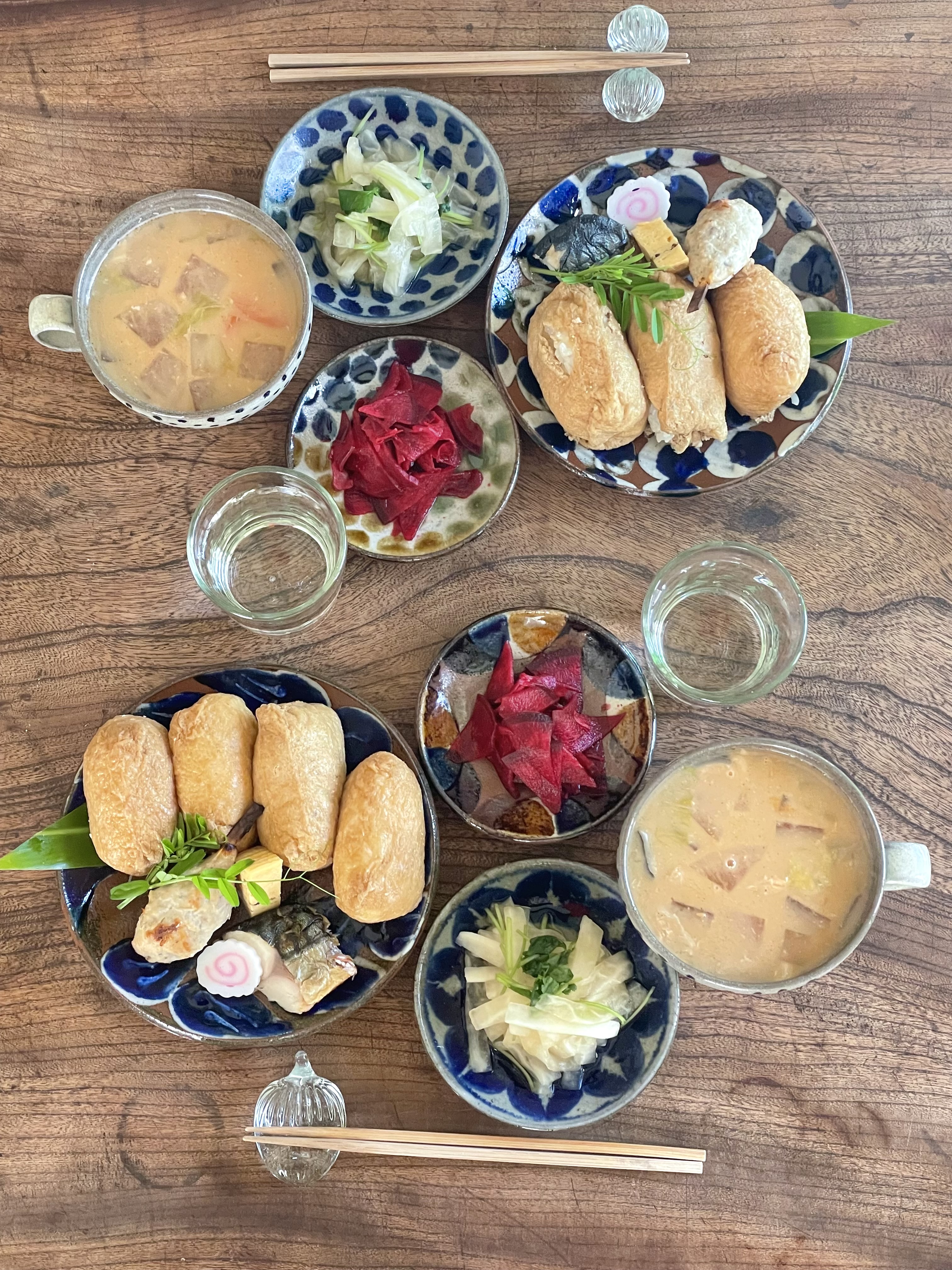 おうちごはん🥢おいなりさんと粕汁