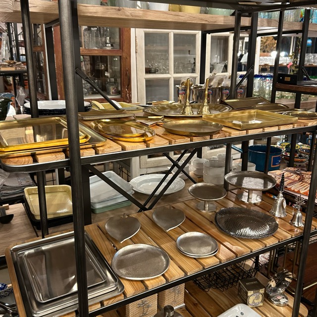 【NEW！】Gold oval tray and Aluminum tray