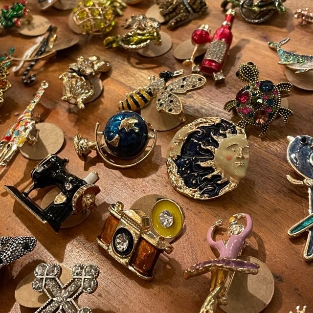 【NEW】Bijou art brooch